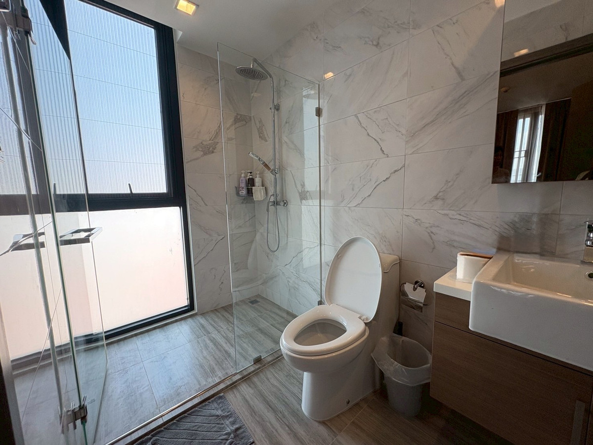 ให้เช่าคอนโดพระราม 9 เพชรบุรีตัดใหม่ RCA : ให้เช่า คอนโดตกแต่งพร้อมอยู่ โครงการ The Remarkable Soonvijai 2 