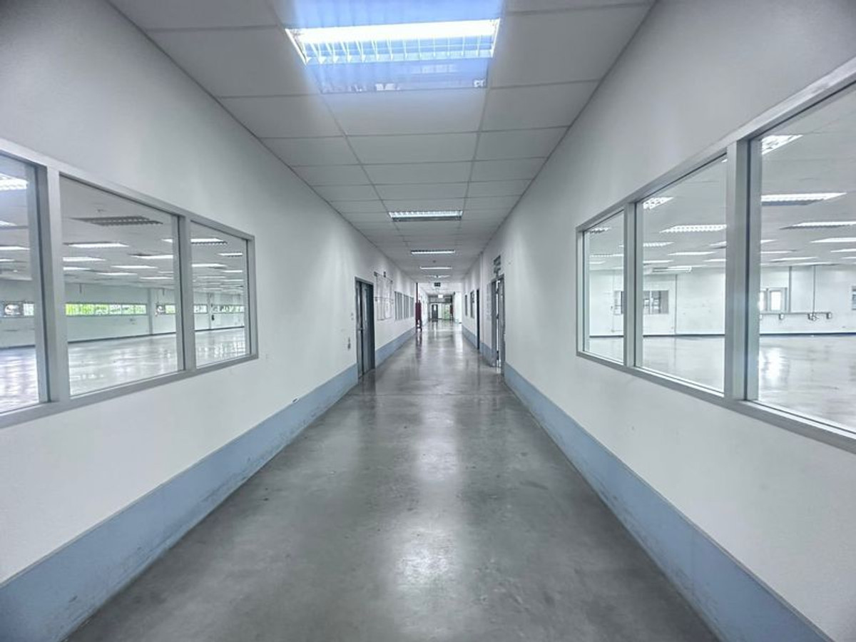 For SaleFactoryLadkrabang, Suwannaphum Airport : Factory for sale, 4 rai, purple area 🟣 usable area 6,700 sq m. #Latkrabang