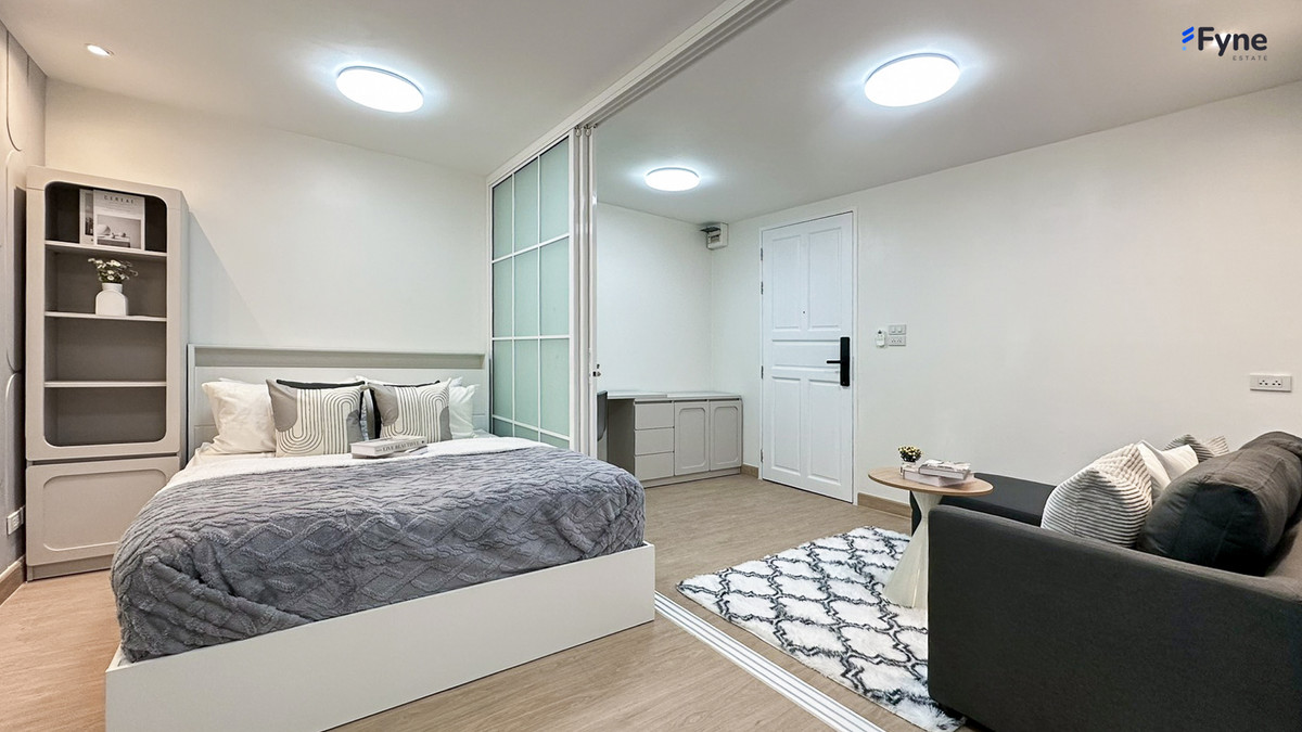 For SaleCondoRatchadapisek, Huaikwang, Suttisan : Ratchada City 18 project, near MRT Huai Khwang, 4 minutes.