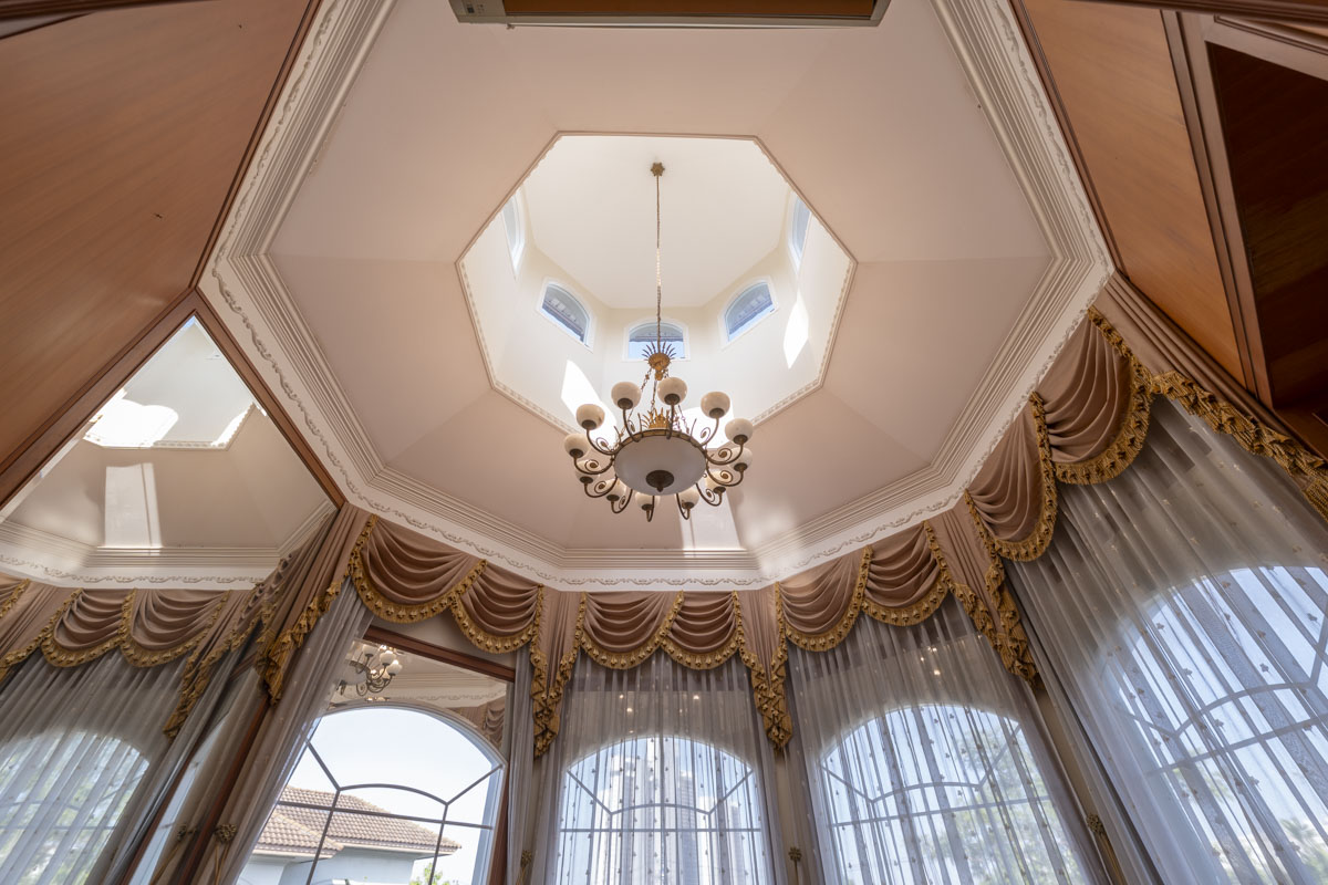 ขายบ้านเลียบทางด่วนรามอินทรา : 🔥ขายด่วน+🔥หมู่บ้านคริสตัล พาร์ค 