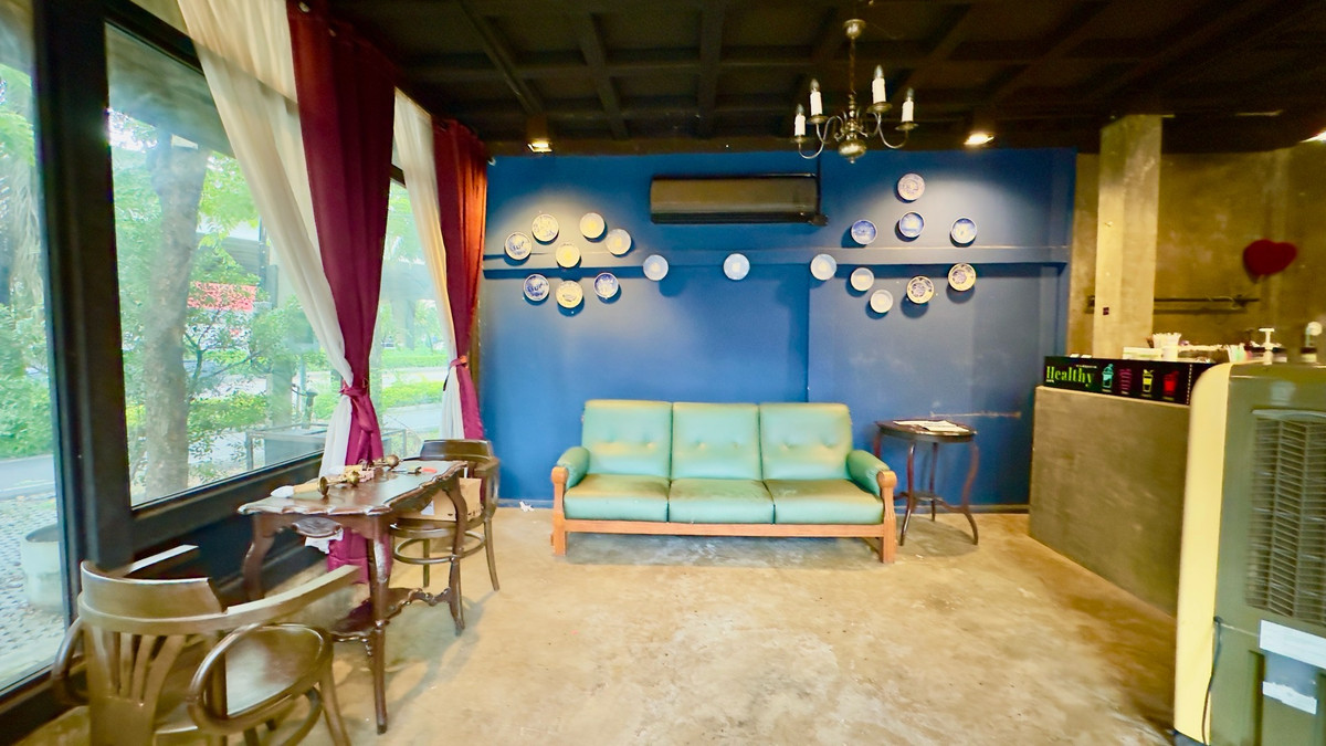 ให้เช่าที่ดินเลียบทางด่วนรามอินทรา : ให้เช่าที่ดินพร้อมสิ่งปลูกสร้าง ริมถนนประดิษฐ์มนูญธรรม เนื้อที่ 200 ตรว. เลียบทางด่วนเอกมัยรามอินทรา