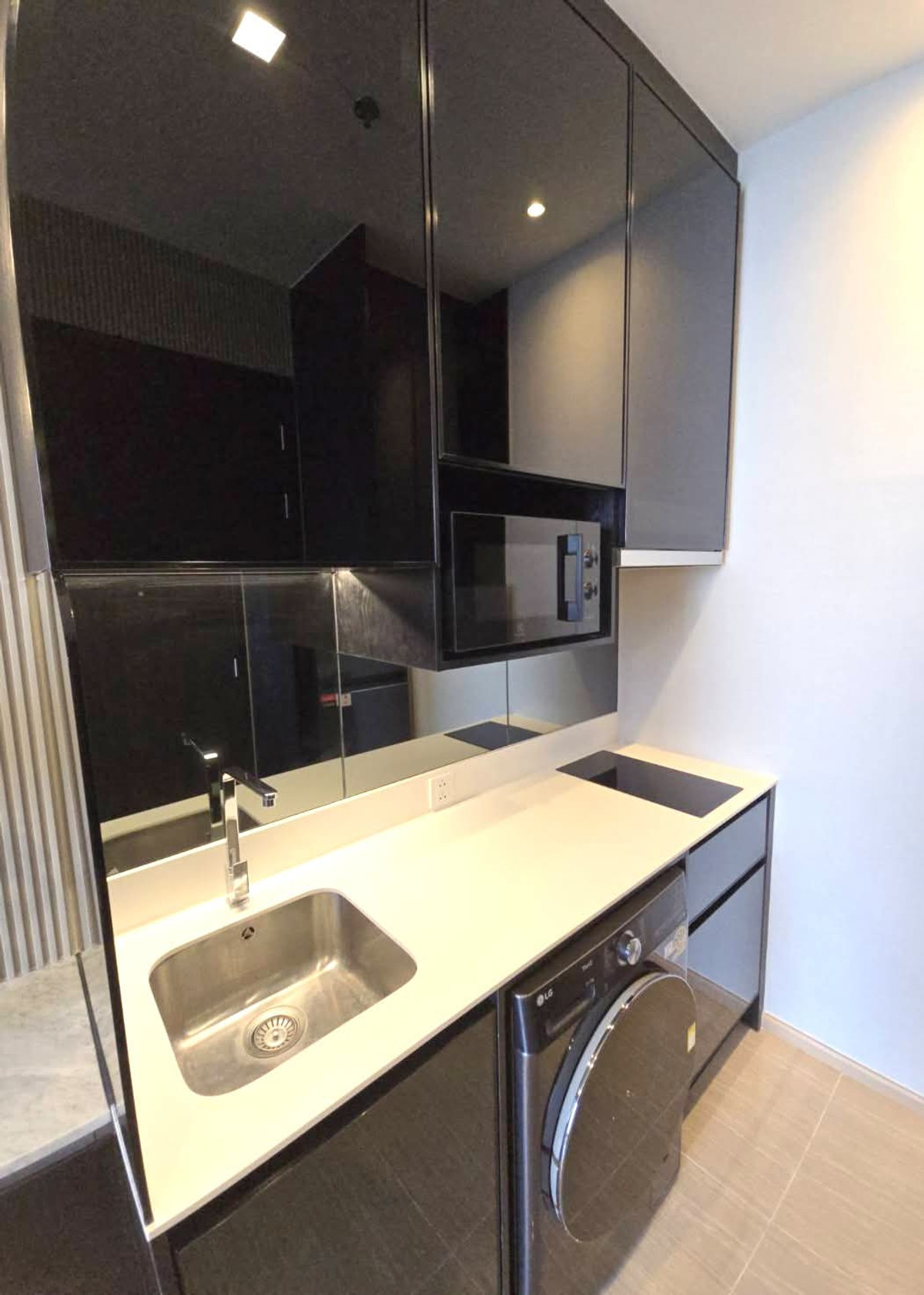 For RentCondoAri,Anusaowaree : ให้เช่า Noble Around Ari   ราคา 35,000 บาท [JZr260126]