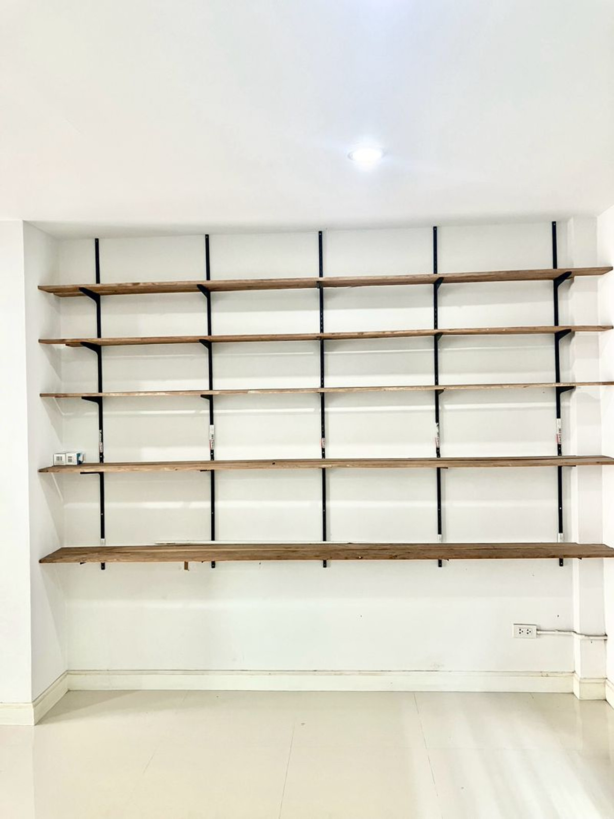 For SaleTownhomeNakhon Pathom : 2-story townhouse for sale, Pruksaphan Village, Kradi Diao 1, Soi 6, area 20.6 square meters, 3 bedrooms, near Silpakorn University, Nong Pak Long Subdistrict, Mueang Nakhon Pathom District, Nakhon Pathom Province.