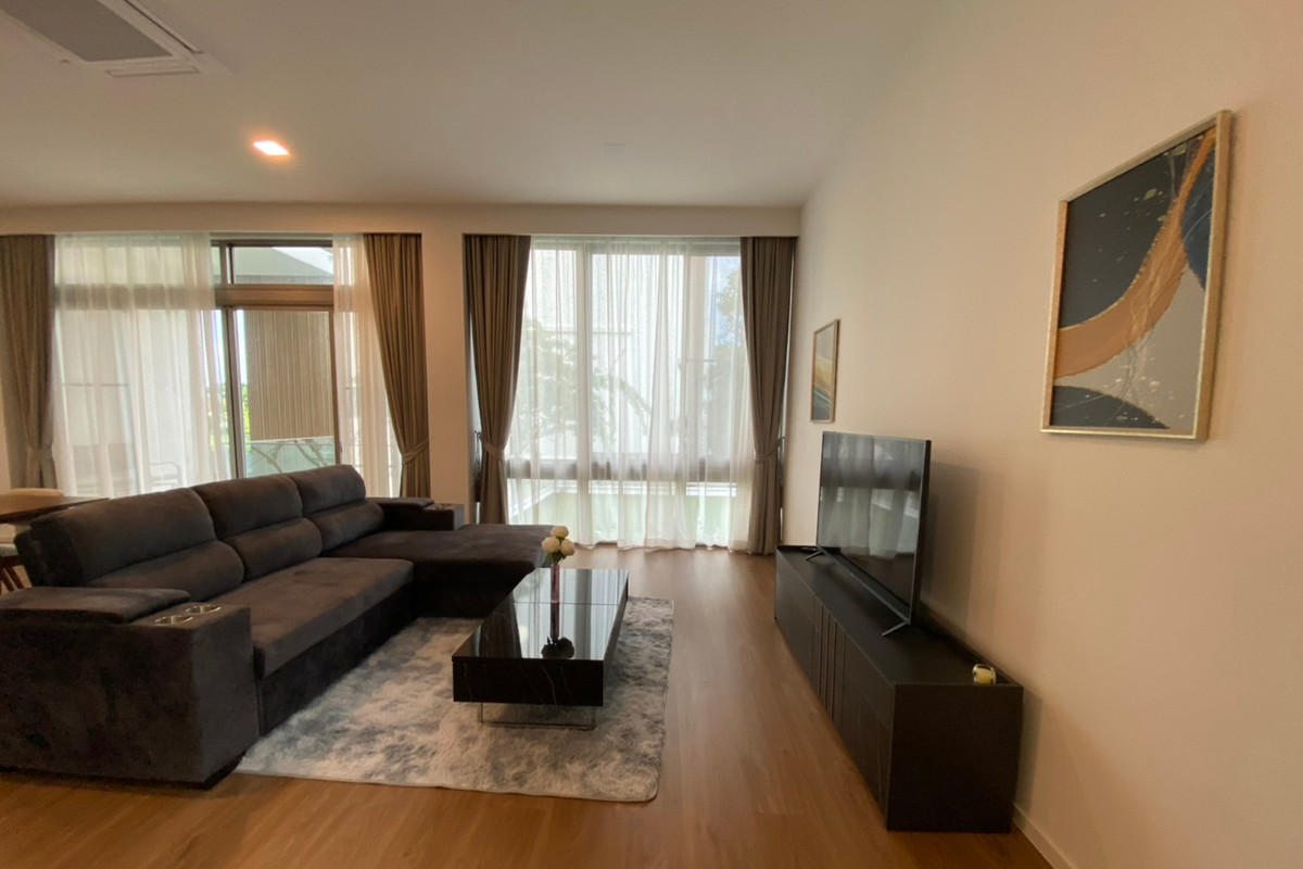 ให้เช่าบ้านพัฒนาการ ศรีนครินทร์ : ให้เช่า บ้านโมเดิร์นลอฟท์ 3ชั้น วิวสนามกอล์ฟสวย VIVE พระราม 9 ใกล้ Wellington College