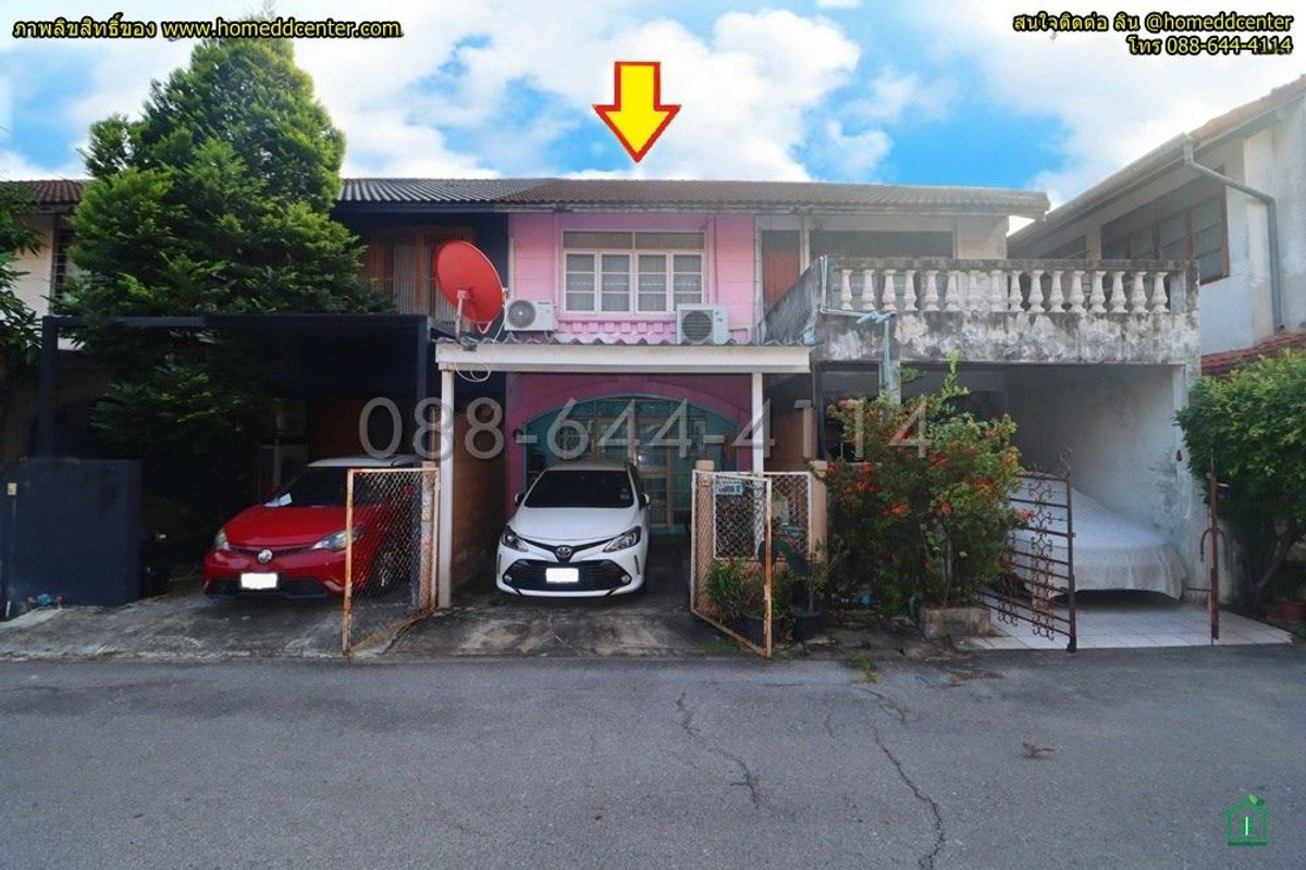 For SaleTownhomeKaset Nawamin,Ladplakao : Second-hand townhouse, Nawamin 68, Khlong Kum, Bueng Kum, Thanasin Village, near Bodin 2 School, Prasertmanukit. Pattawikorn Market, price not more than 2 million