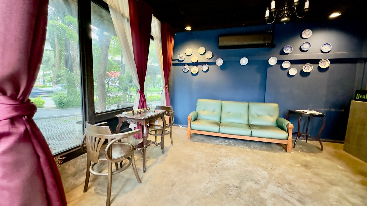 ให้เช่าที่ดินเลียบทางด่วนรามอินทรา : ให้เช่าที่ดินพร้อมสิ่งปลูกสร้าง ริมถนนประดิษฐ์มนูญธรรม เนื้อที่ 200 ตรว. เลียบทางด่วนเอกมัยรามอินทรา