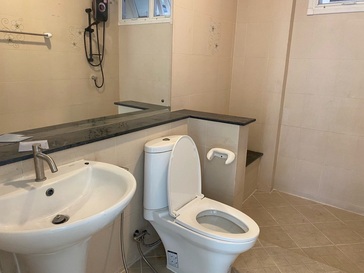 For RentHouseMin Buri, Romklao : House for rent Perfect Place Private Zone Ram 164 near RIS School 2.5km.