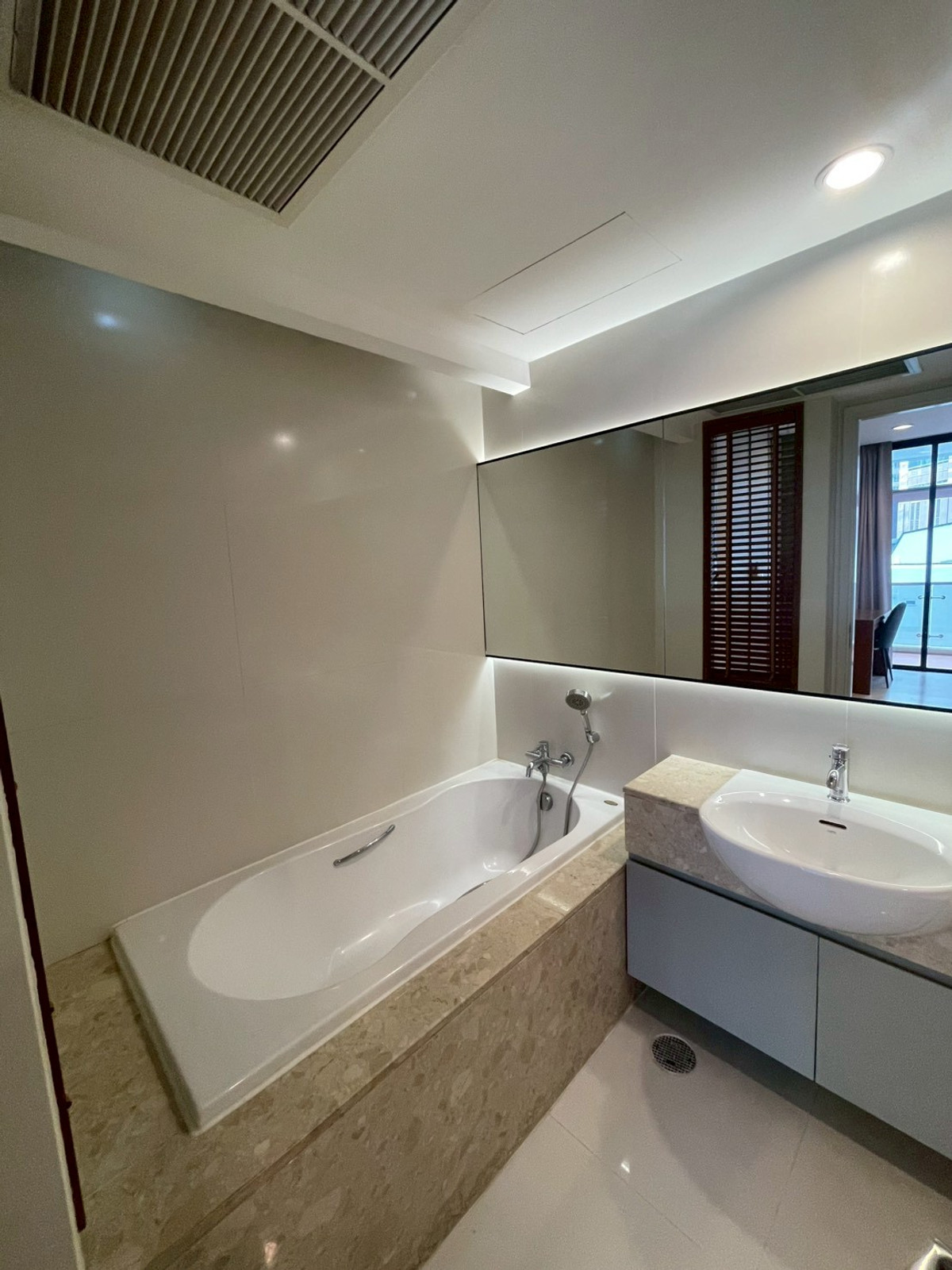 For RentWitthayu, Chidlom, Langsuan, Ploenchit : 💎RENT | 1 Beds | Luxury Apartments | Wireless Road | Pet Friendly | Low-Rise | Exclusive Living | Lumpini Park | Ploenchit