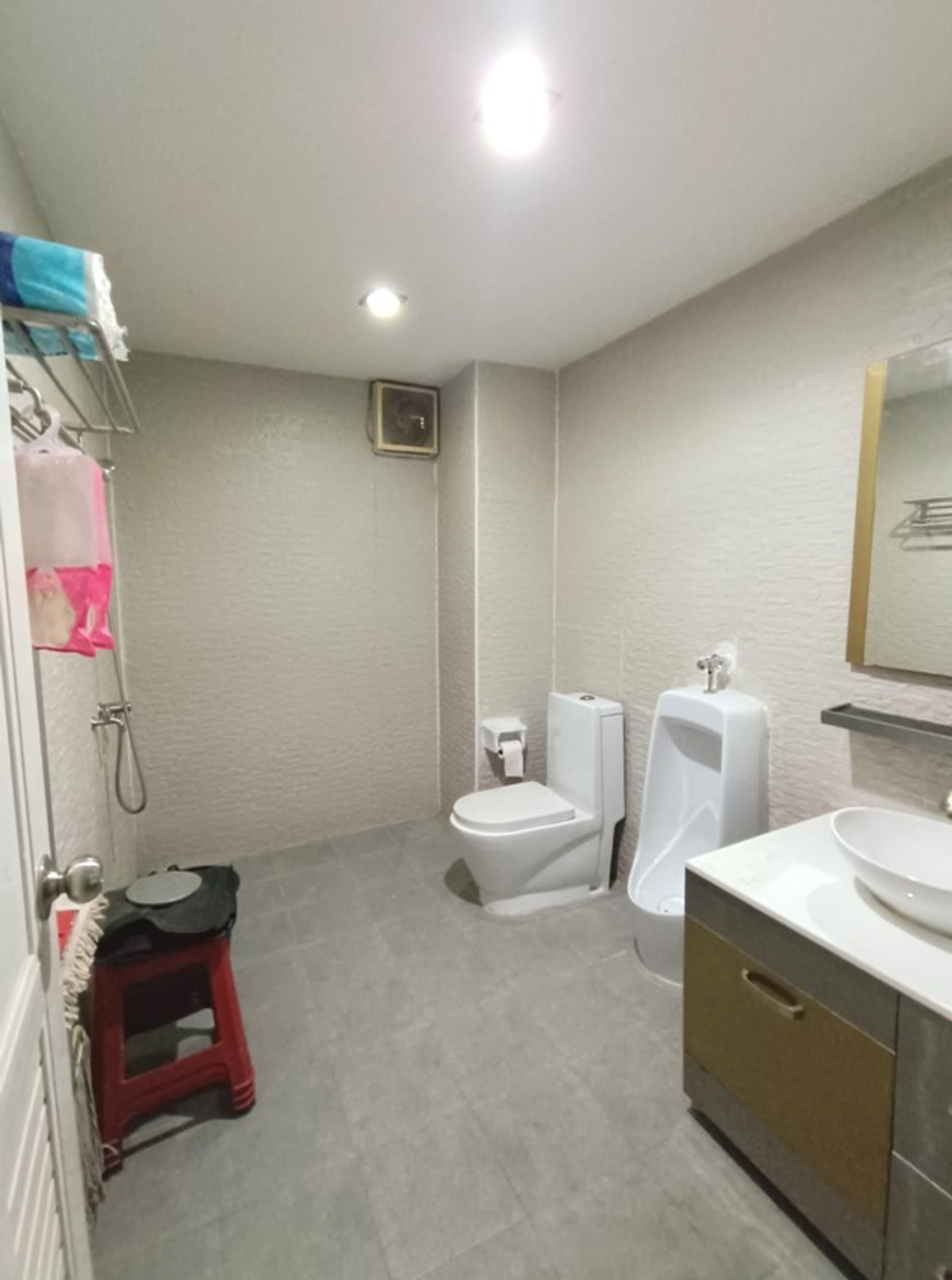 ให้เช่าอาคารพาณิชย์มหาชัย สมุทรสาคร : ✅✅ปล่อยเช่าอาคารพาณิชย์ 4 ชั้นครึ่ง ใกล้ แม็คโครสมุทรสาคร ตลาดสดมหาชัยเมืองใหม่ 