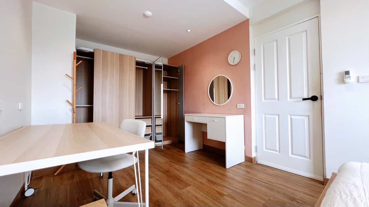 For SaleCondoRama9, Petchburi, RCA : Selling at a loss 🔥 HOT DEAL, cheap and the best value right now!! Beautiful room decorated in Muji style, 2 bedrooms, 52 sq m, Rama 9 intersection, only 3.8 million!! 🔥A Space Hideaway Asoke-Ratchada, fully furnished, ready to move in. Hurry and contact 