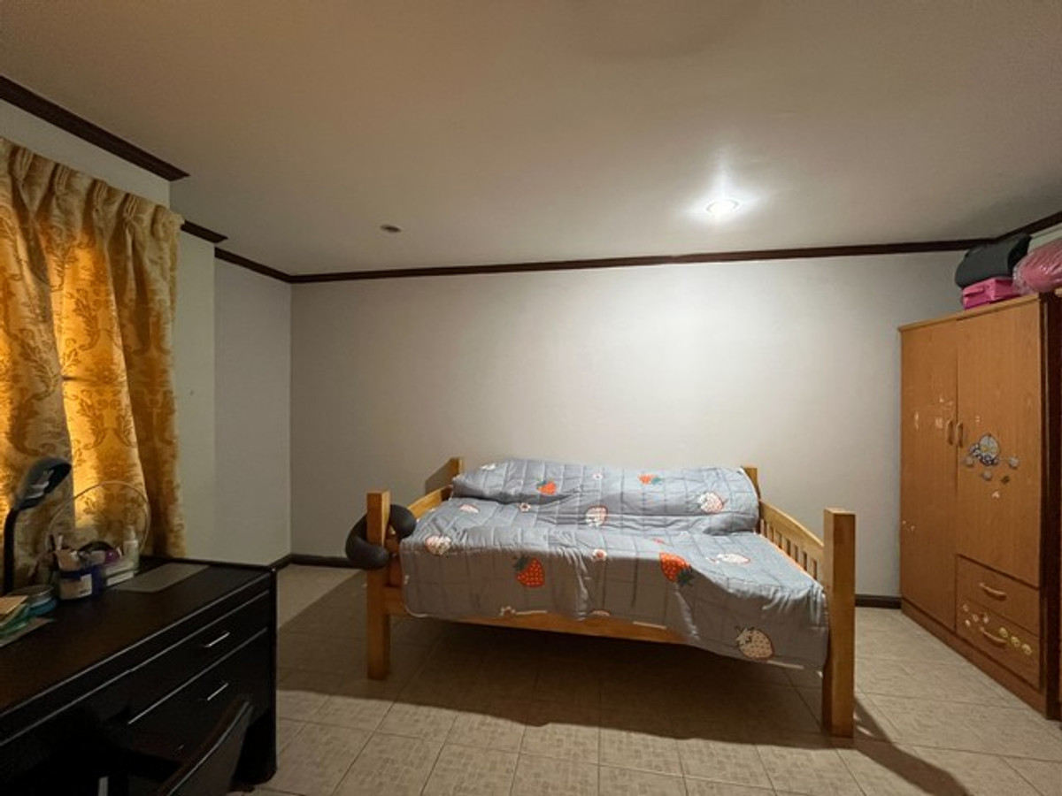 ขายทาวน์โฮมเลียบทางด่วนรามอินทรา : ขายถูก ทาวน์เฮ้าส์ 4 ชั้น บ้านสวนซื่อตรง ลาดพร้าว 87 ซอยประดิษฐมนูธรรม ซ. 10 ถนนเลียบทางด่วนรามอินทรา เขตวังทองหลาง 