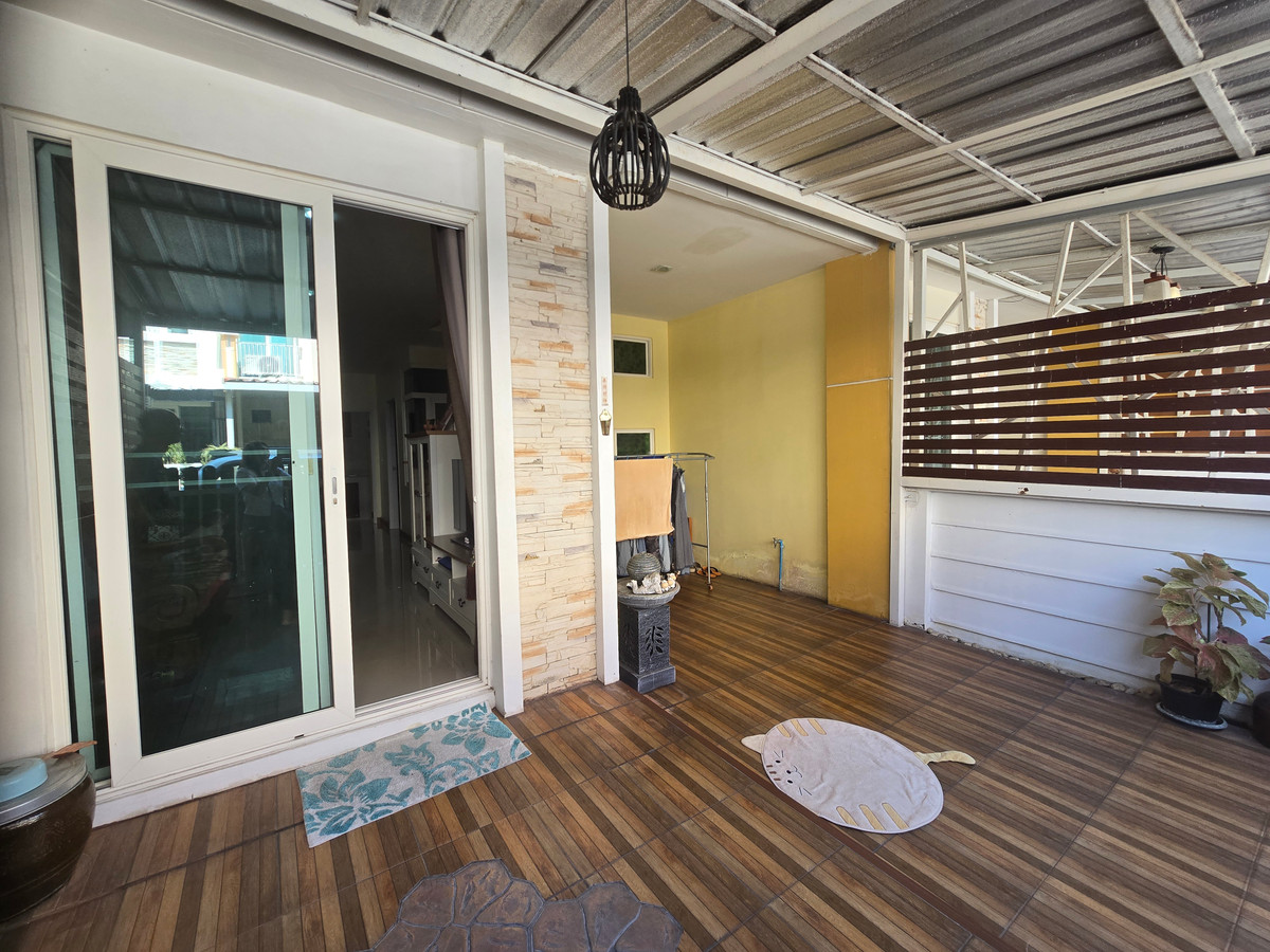 ขายทาวน์โฮมมหาชัย สมุทรสาคร : ทาวน์โฮม 2 ชั้น โกลเด้นทาวน์ พระราม 2 เฟส1 ตกแต่งพร้อมอยู่