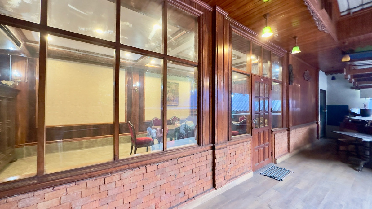 ให้เช่าที่ดินเลียบทางด่วนรามอินทรา : ให้เช่าที่ดินพร้อมสิ่งปลูกสร้าง ริมถนนประดิษฐ์มนูญธรรม เนื้อที่ 200 ตรว. เลียบทางด่วนเอกมัยรามอินทรา