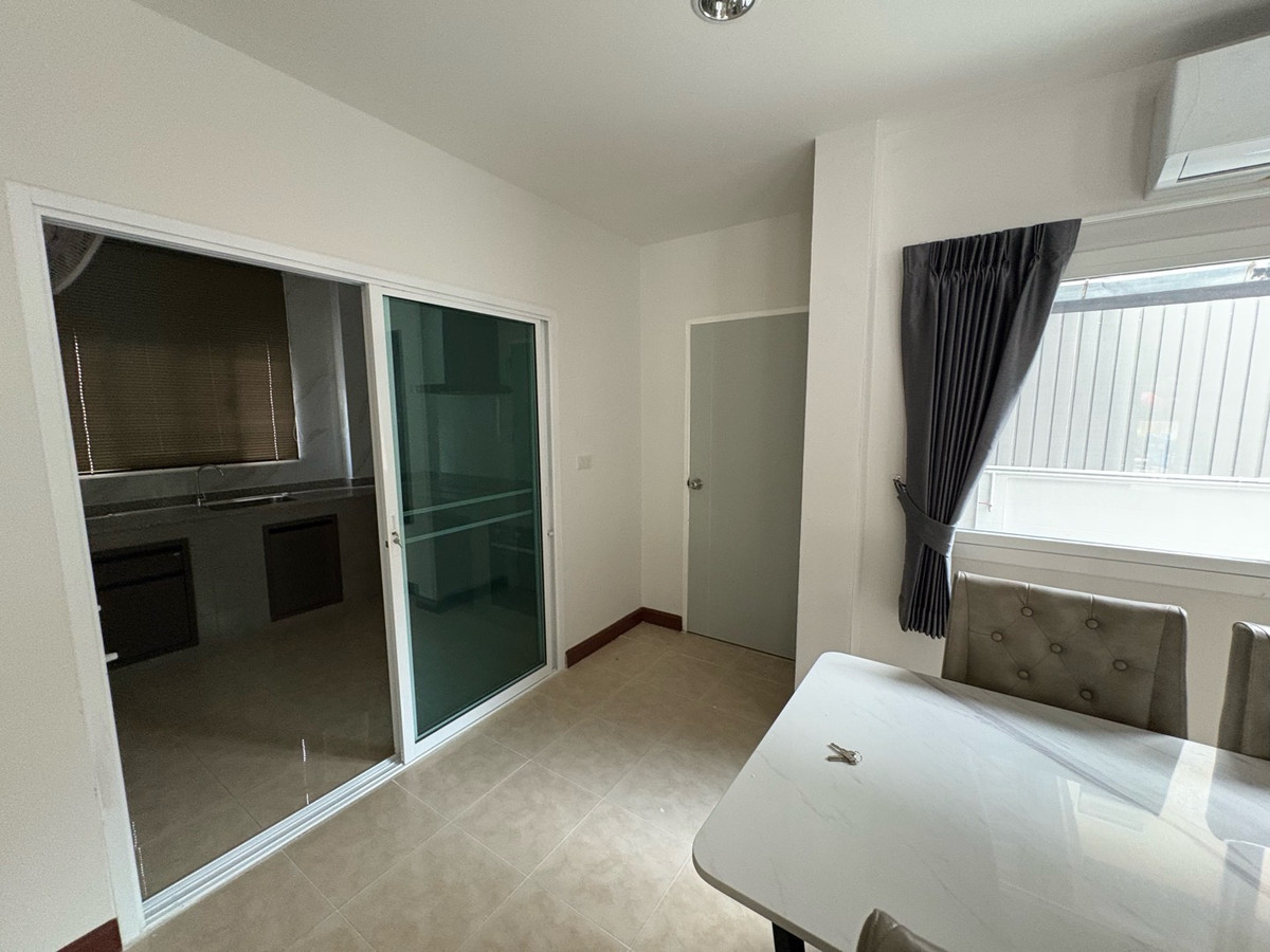 For RentHouseMin Buri, Romklao : Rent-rent-buy house Perfect Place Ram 164  near RIS School