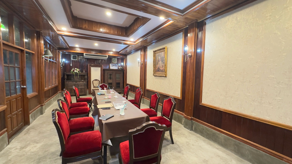 ให้เช่าที่ดินเลียบทางด่วนรามอินทรา : ให้เช่าที่ดินพร้อมสิ่งปลูกสร้าง ริมถนนประดิษฐ์มนูญธรรม เนื้อที่ 200 ตรว. เลียบทางด่วนเอกมัยรามอินทรา