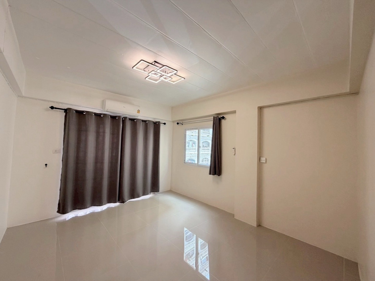 ขายคอนโดบางนา แบริ่ง ลาซาล : ✅ขาย✅ ห้องเปล่า คอนโดนิรันดร์1 ตึกซี ชั้น3 ห้องมุม