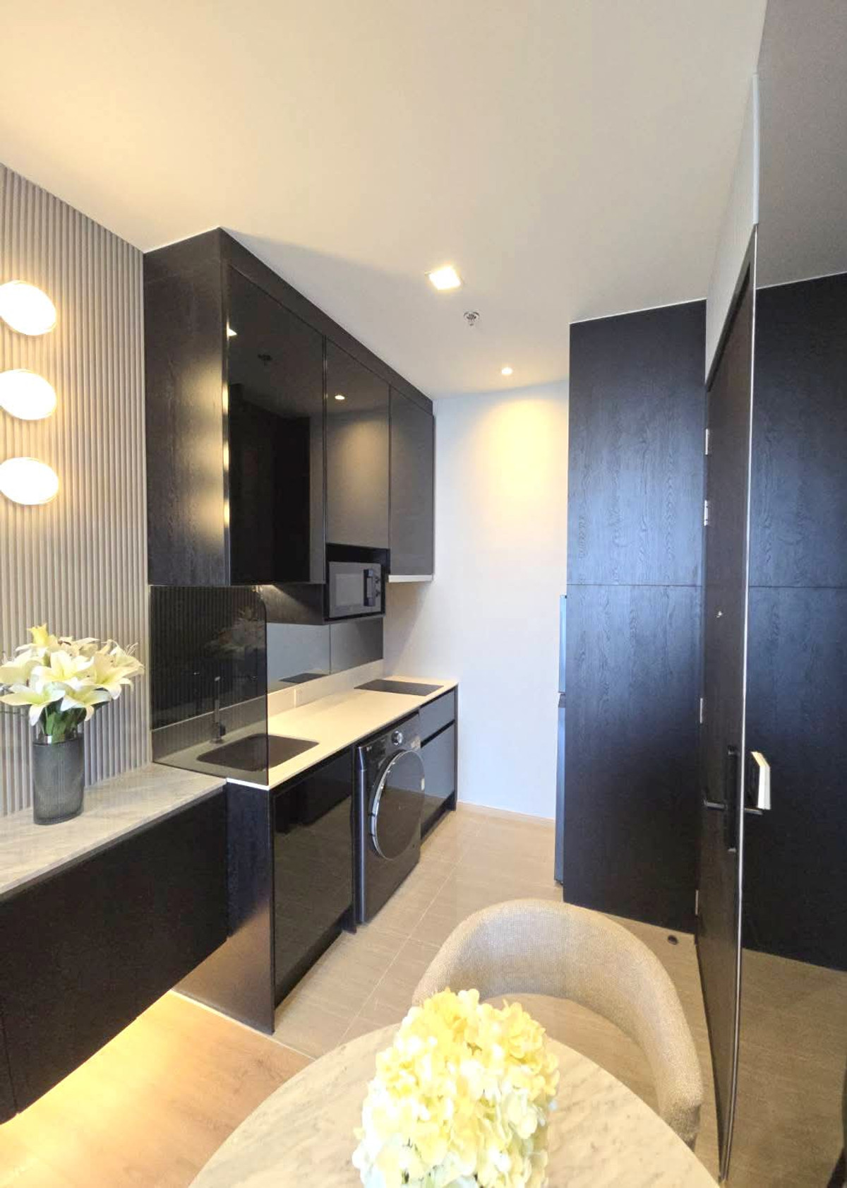 For RentCondoAri,Anusaowaree : ให้เช่า Noble Around Ari   ราคา 35,000 บาท [JZr260126]