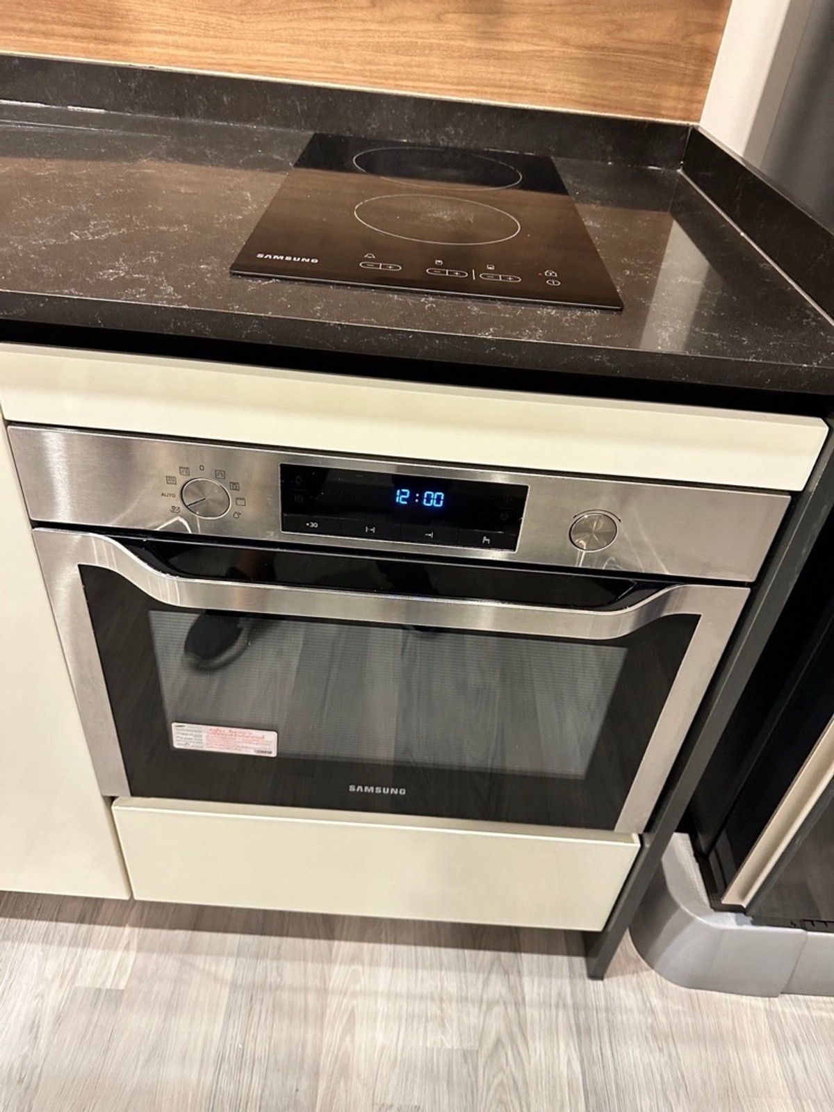 ให้เช่าคอนโดสาทร นราธิวาส : ให้เช่าคอนโดเดอะรูมสาทร เซ็นหลุยส์ / condo for rent The Room Sathorn St.Louis