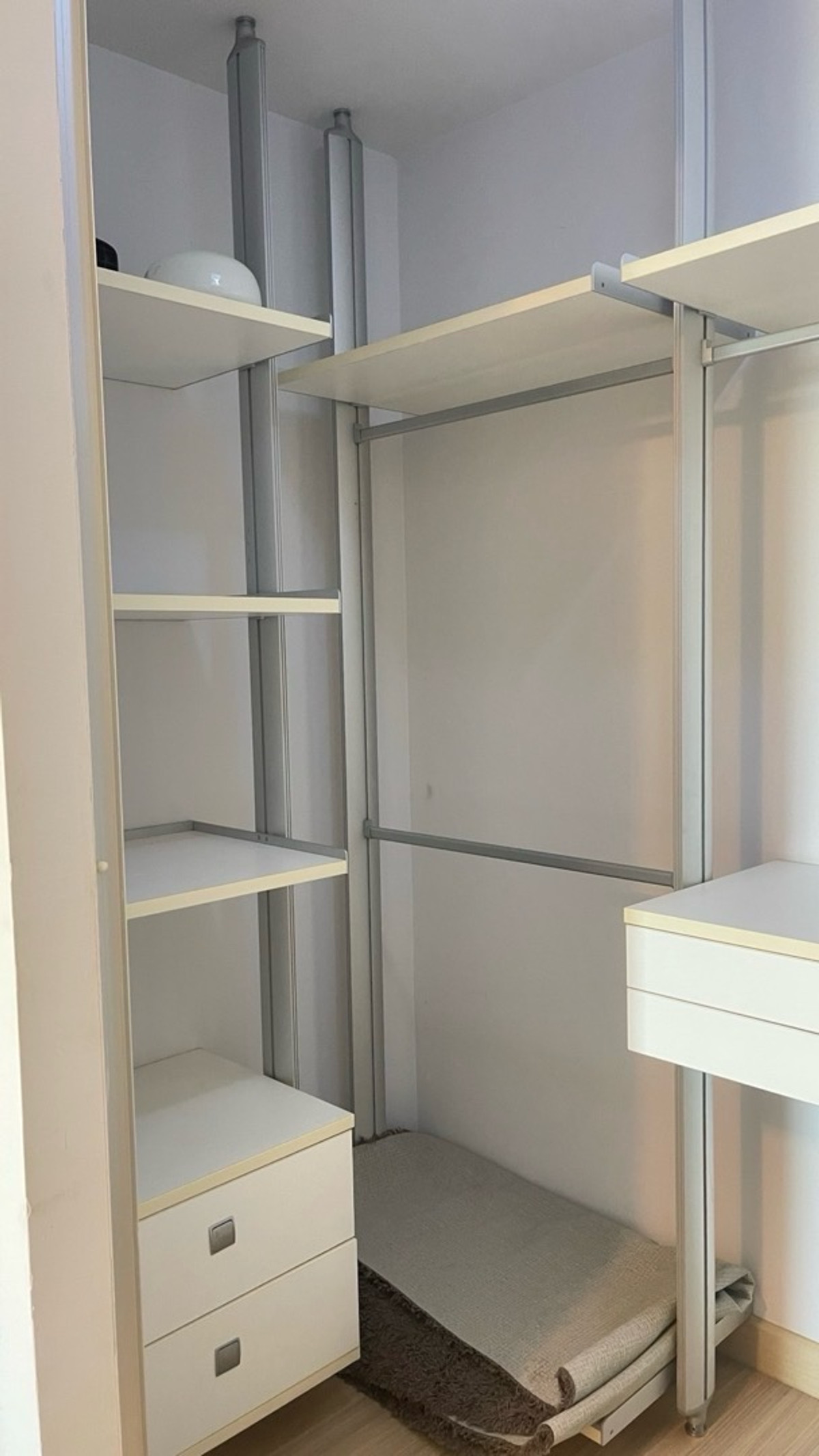 ให้เช่าคอนโดพัฒนาการ ศรีนครินทร์ : ให้เช่า The Parkland srinakarin ( เดอะ พาร์คแลนด์ ศรีนครินทร์ )🛏️ 2 ห้องนอน 🛁 2 ห้องน้ำ 🛋️ 1 ห้องนั่งเล่น ขนาด 66 ตรม. ชั้น 8 อาคาร B ⛲️ วิวเมือง ✨ ราคา 16,000 บาท ✨ มีวีดิโอห้องจริง 📸