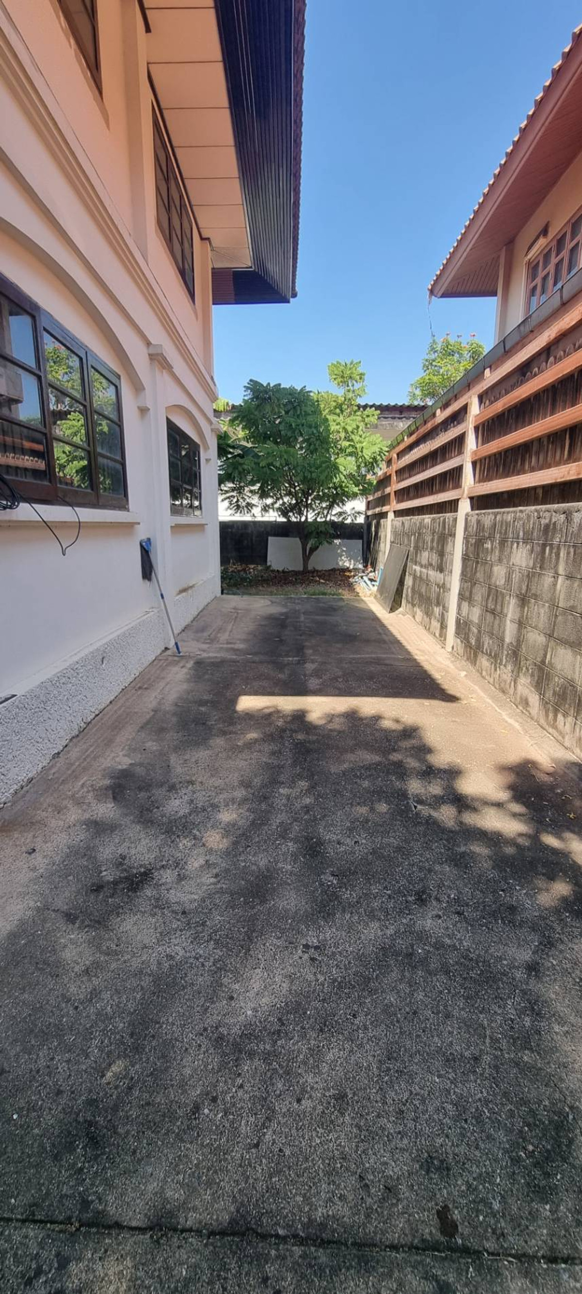 ขายบ้านปทุมธานี รังสิต ธรรมศาสตร์ : HOT DEAL 🔥✨ ชวนชื่น การ์เด้น วิลล์ / 5 ห้องนอน (ขาย), Chuan Chuen Garden Ville / 5 Bedrooms (FOR SALE) AOM045