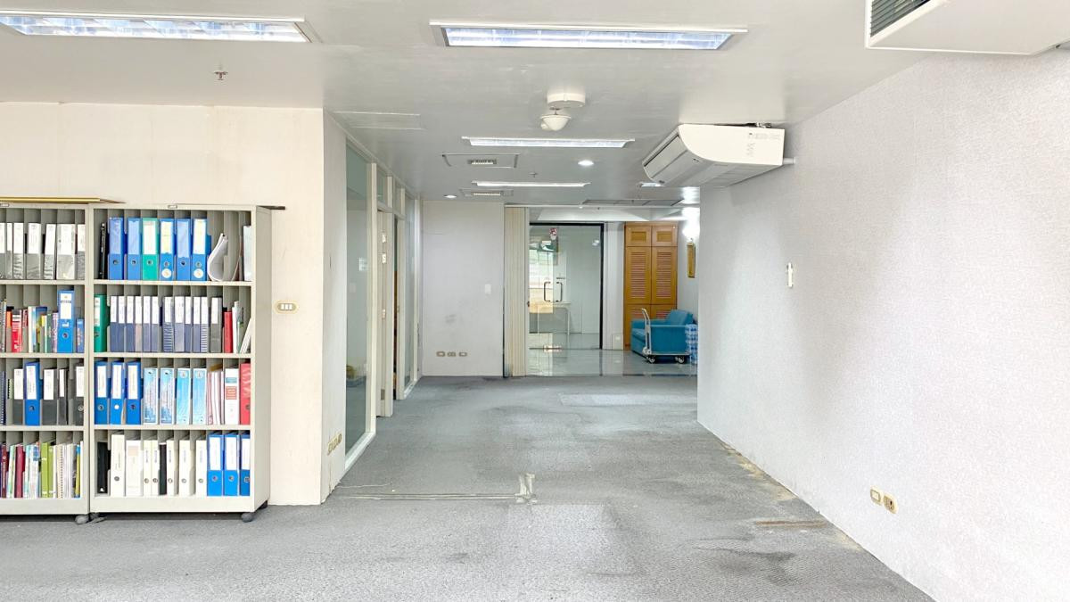 ให้เช่าสำนักงานราชเทวี พญาไท : ให้เช่า สำนักงาน 150 ตรม. อาคารพญาไทเพลส ใกล้ BTS พญาไท เพียง 100 เมตร / Line @matchingproperty