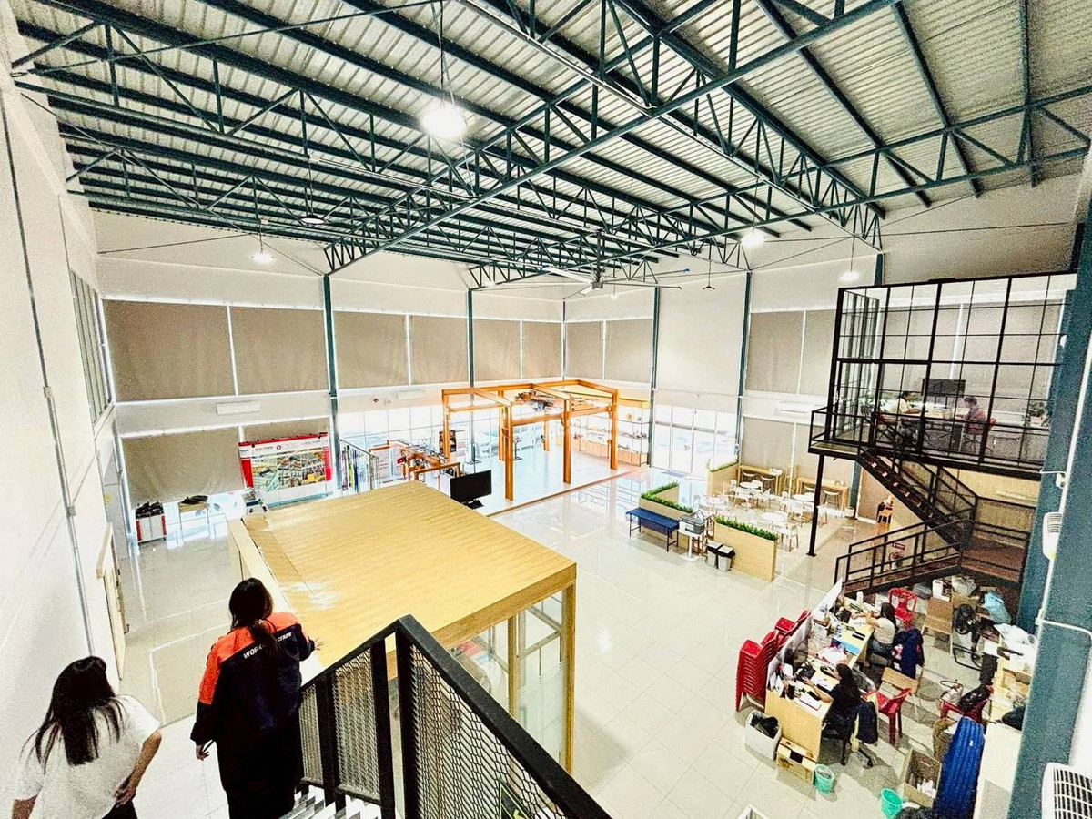 For SaleFactoryMahachai Samut Sakhon : Factory for sale, land area 2.5 rai, 2 buildings, usable area 1,668 sq m.