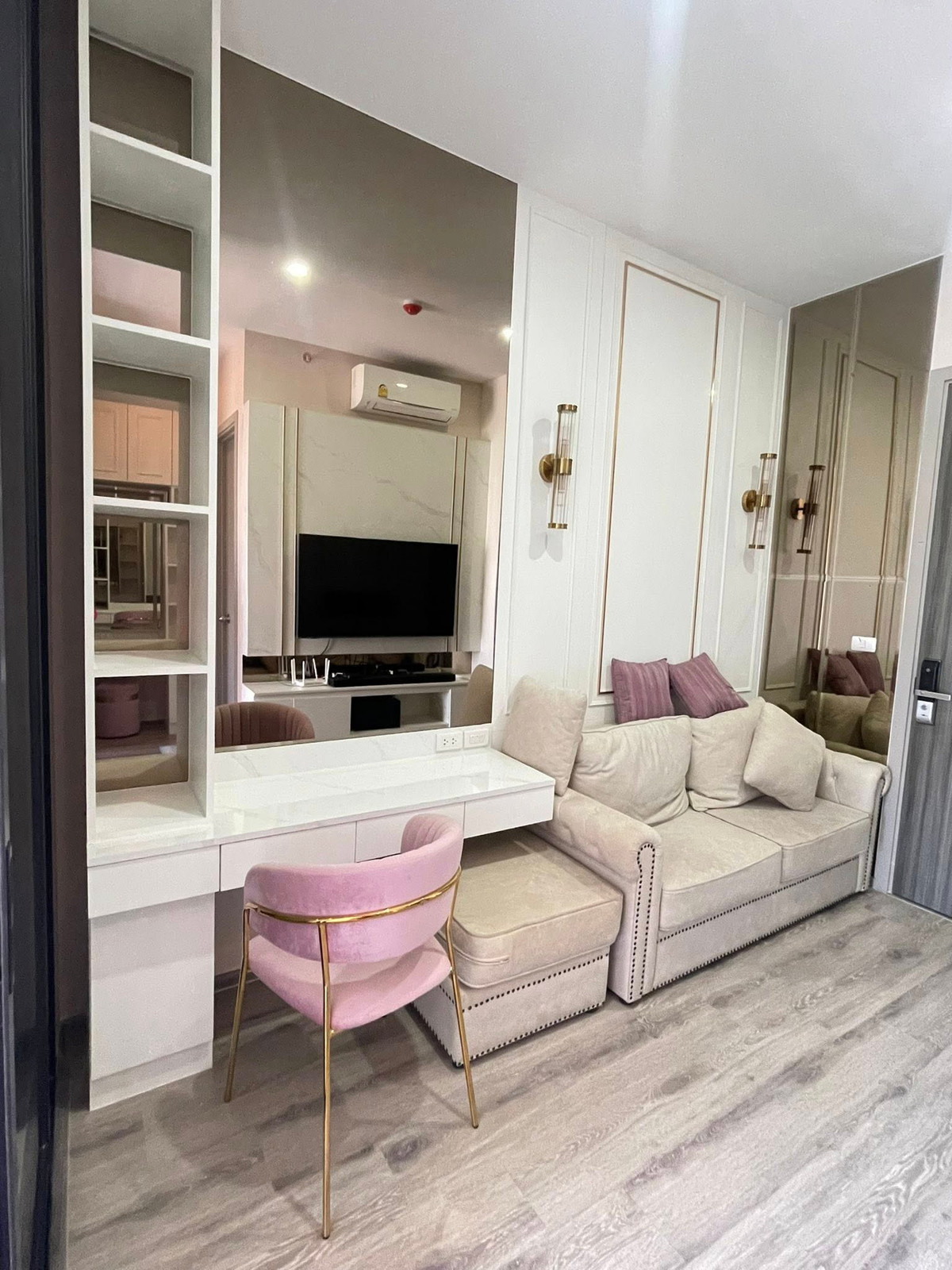 ให้เช่าคอนโดอ่อนนุช อุดมสุข : คอนโด Knightsbridge Prime Onnut ใกล้ห้างสรรพสินค้า / Shuttle Bus รับ-ส่ง BTS อ่อนนุช