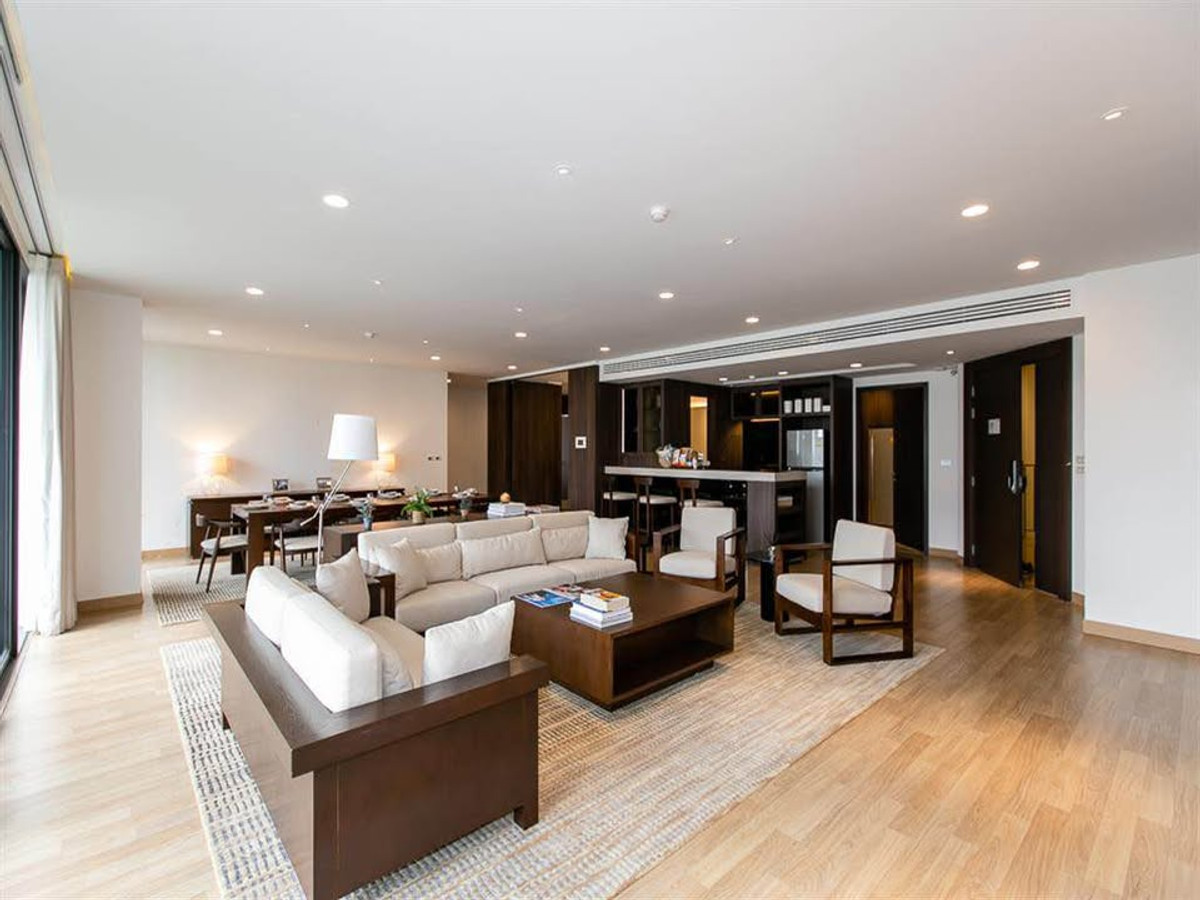 ขายคอนโดอ่อนนุช อุดมสุข : Park Court สุขุมวิท 77 