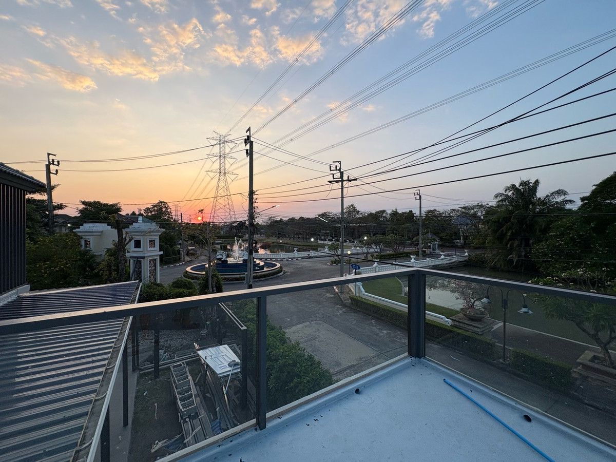 ให้เช่าบ้านมีนบุรี-ร่มเกล้า : ให้เช่าบ้านเดี่ยวหลังมุม Perfect Place ราม 164 ใกล้รร. RIS เพียง 400 เมตร