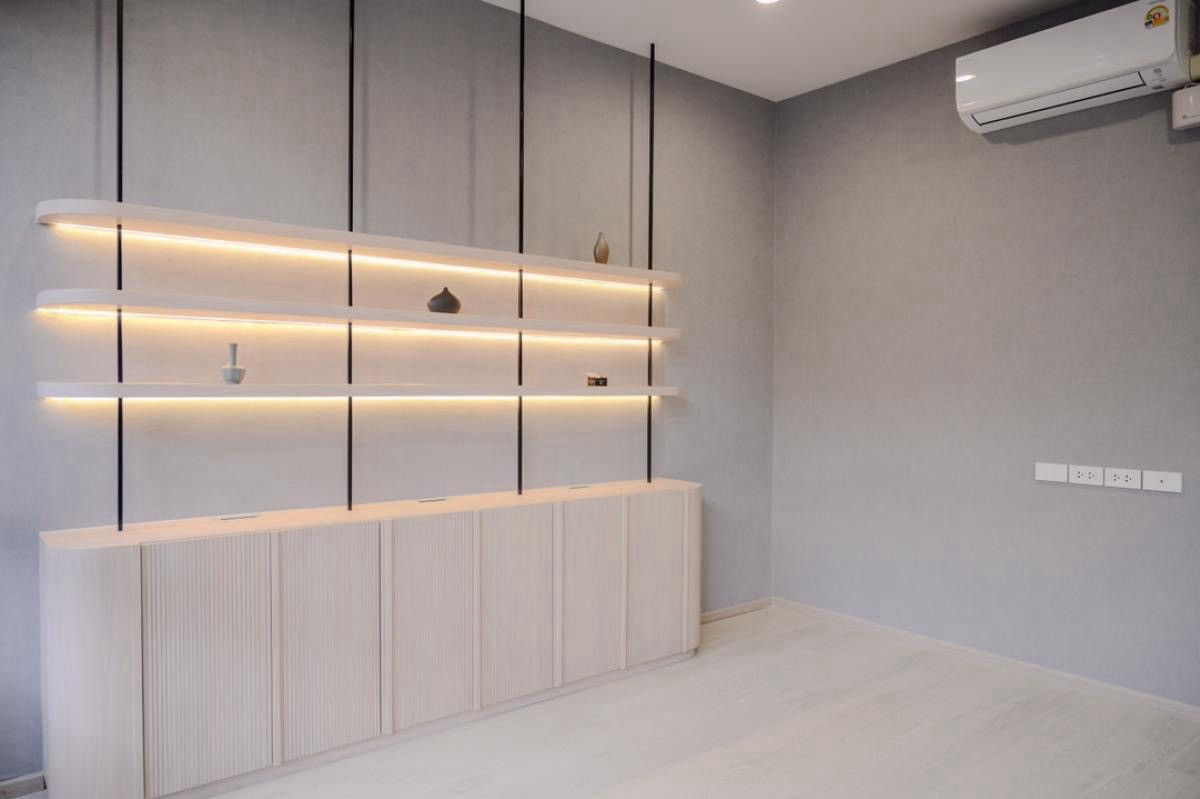 ทาวน์โฮมราษฎร์บูรณะ สุขสวัสดิ์ :  🏠 RENT/SELL | 2 Beds | Nue Hybe Suksawat | Urban Hybrid | Expressway Access | UV Glass | Phase 1 |  Live-Work-Commerce