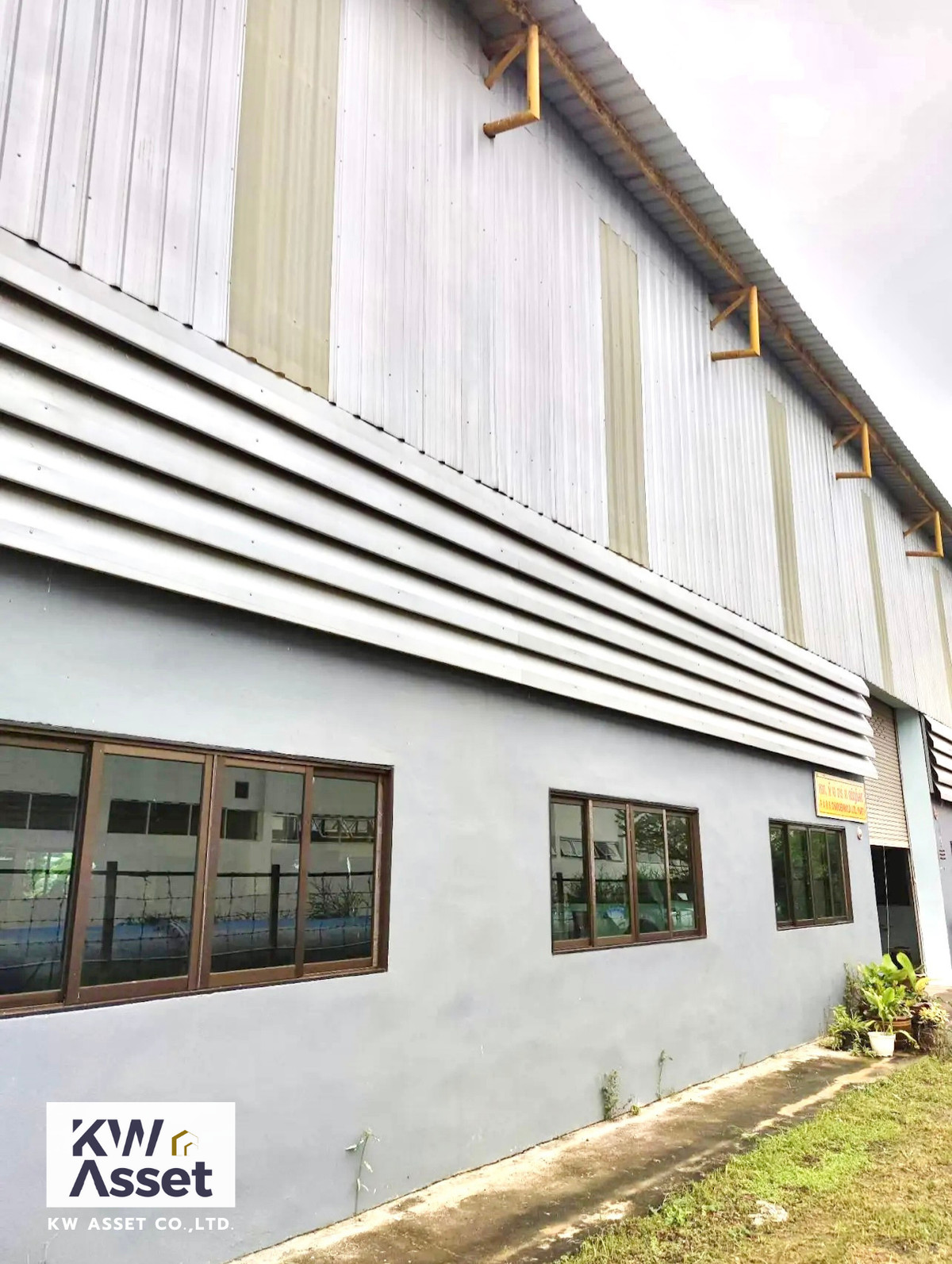 ขายโกดังพัทยา บางแสน ชลบุรี สัตหีบ : ขายโรงงาน 350 ตรม. พร้อมที่ดิน 1 ไร่ 2 งาน (2,400 ตรม.) 📍ที่ตั้ง ต.ท่าบุญมี อ.เกาะจันทร์ จ.ชลบุรี