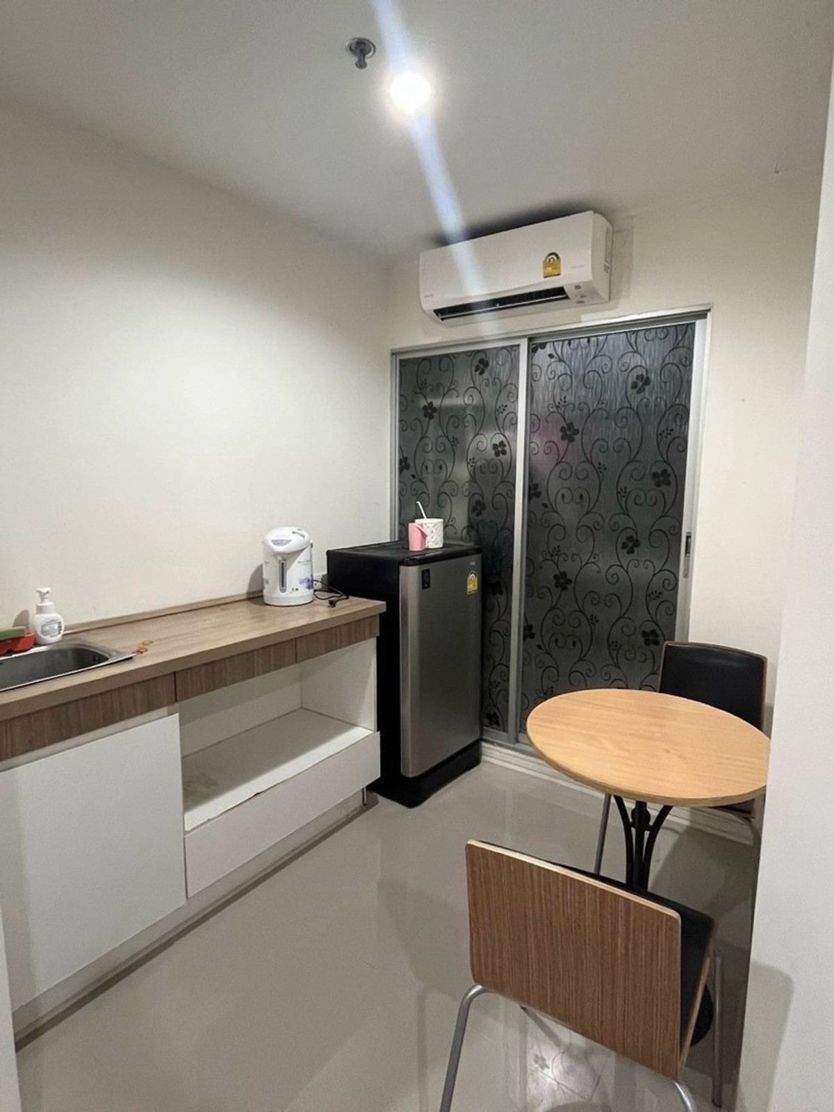 For RentCondoNawamin, Ramindra : Condo for rent, Lumpini Condotown Ramintra-Nawamin Km.8, 25 sq m, Building A, 4th floor.