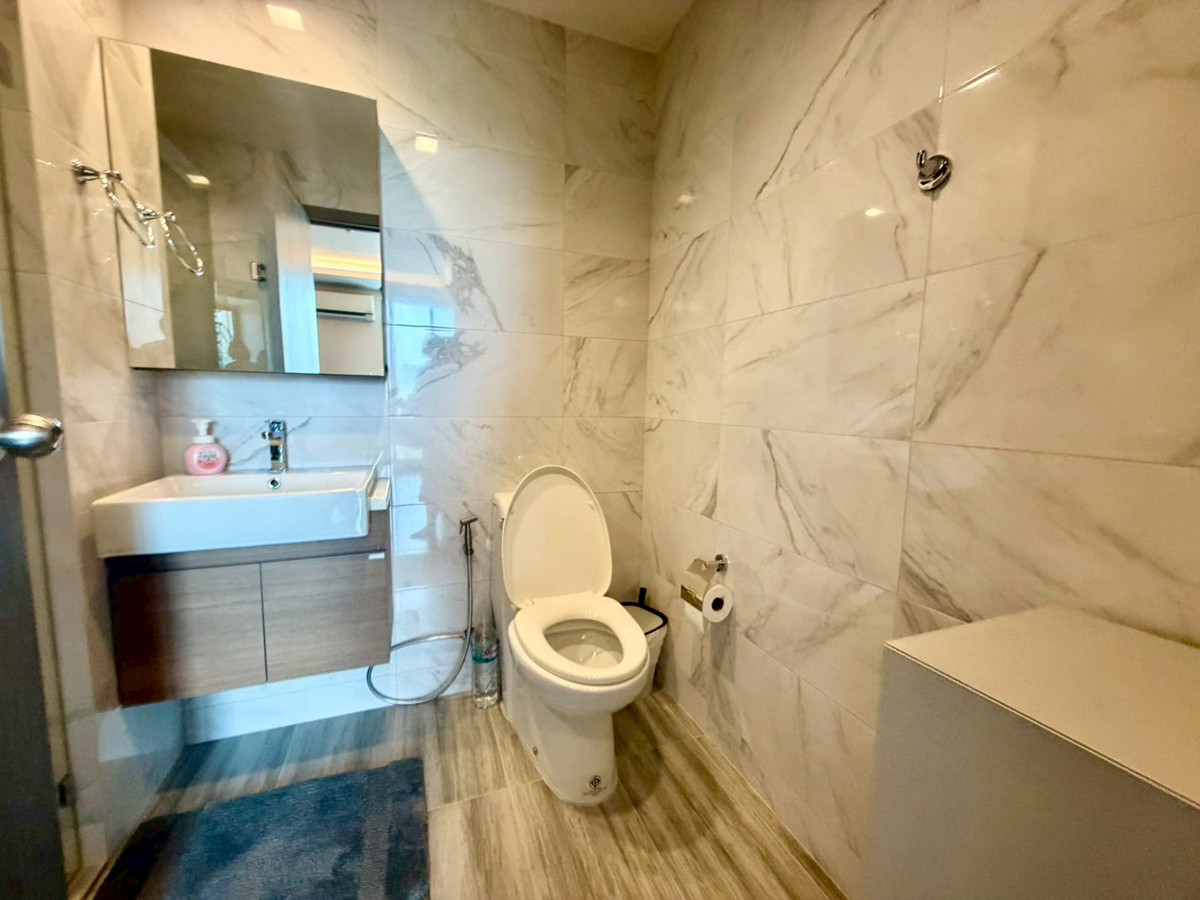 ให้เช่าคอนโดพระราม 9 เพชรบุรีตัดใหม่ RCA : ให้เช่า คอนโดตกแต่งพร้อมอยู่ โครงการ The Remarkable Soonvijai 2 