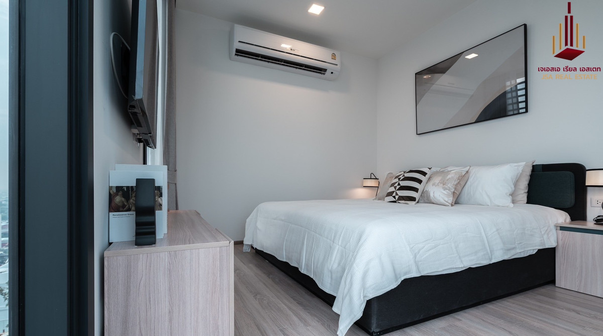 For SaleCondoRatchathewi,Phayathai : ✨ For Sale: XT Phayathai Condo ✨ 💰 Only 17,000,000 THB