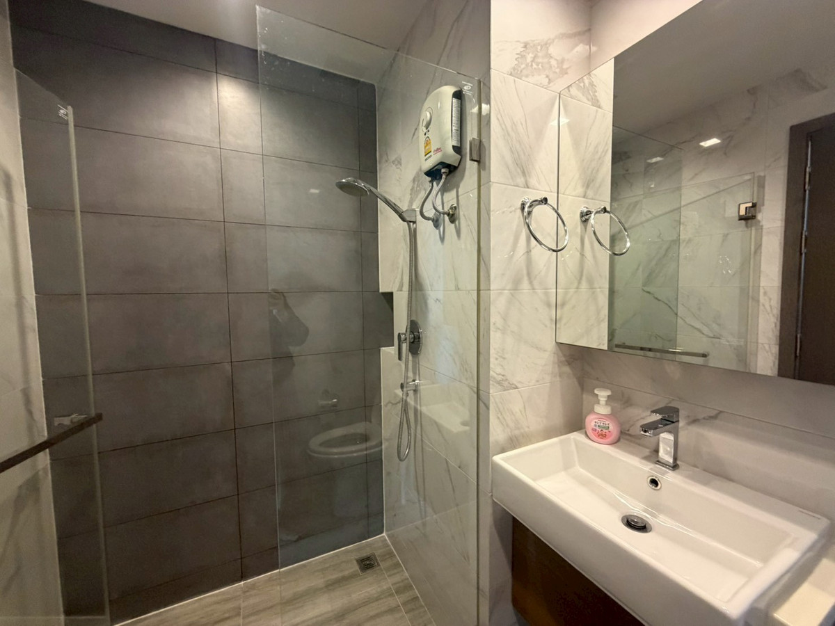 ให้เช่าคอนโดพระราม 9 เพชรบุรีตัดใหม่ RCA : ให้เช่า คอนโดตกแต่งพร้อมอยู่ โครงการ The Remarkable Soonvijai 2 