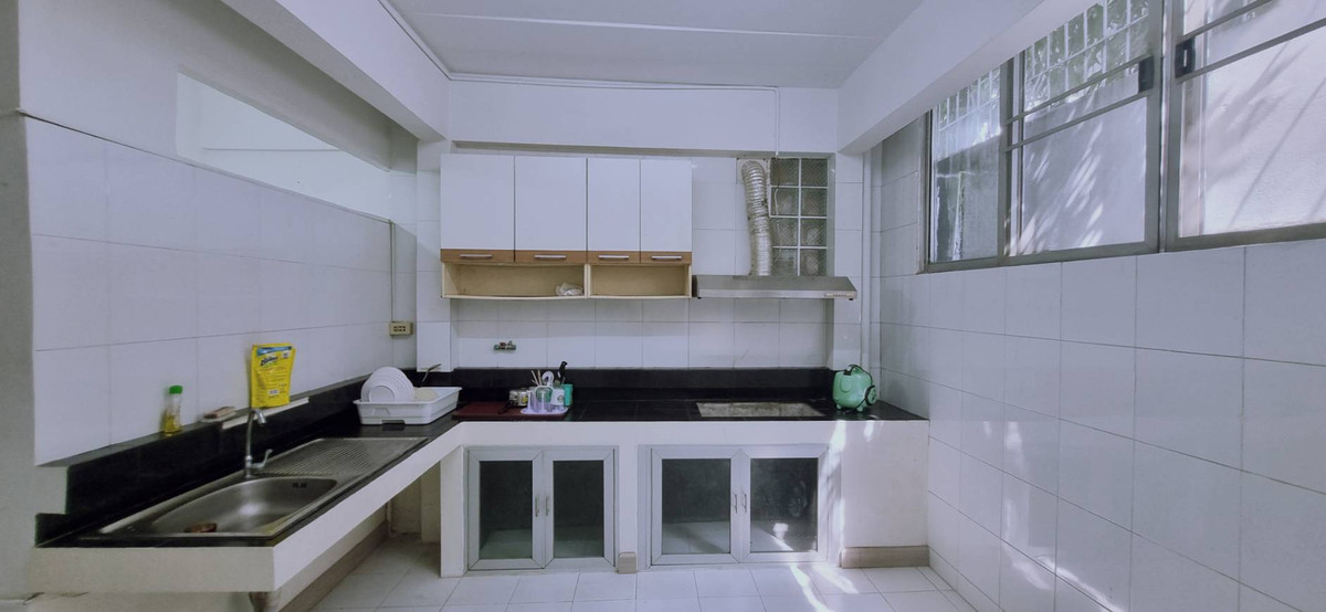 ขายทาวน์โฮมวิภาวดี ดอนเมือง หลักสี่ : ✨ขายทาวน์เฮาส์รีโนเวท2ชั้น ทำเลดีมาก ย่านวิภาวดี 2ห้องนอน บรรยากาศเงียบสงบ เหมาะกับครอบครัว เดินทางสะดวกมาก พร้อมขาย