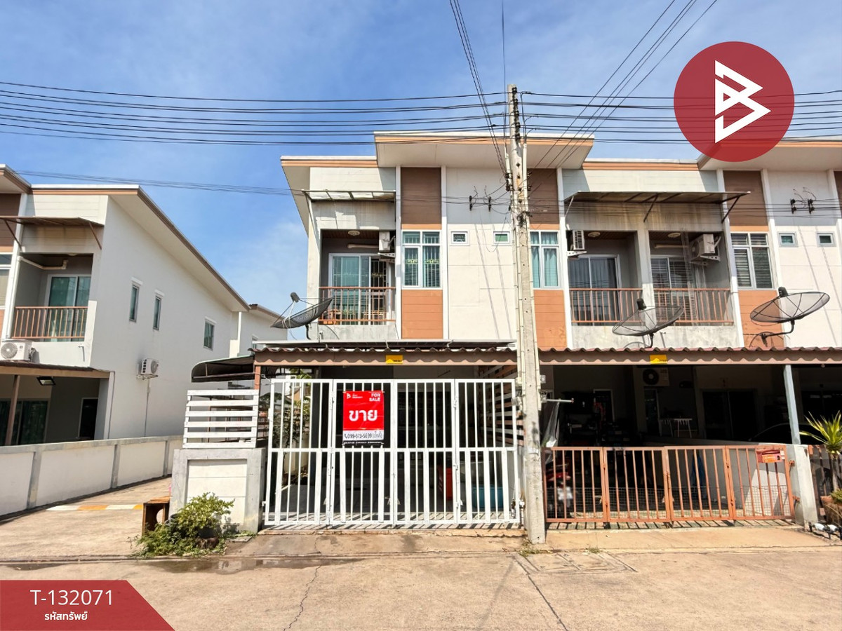 For SaleTownhomePattaya, Bangsaen, Chonburi : Townhouse for sale Golden Town Village Golden Town Wanghin-Tangon, Sriracha, Chonburi (Golden Town Wanghin-Tangon)