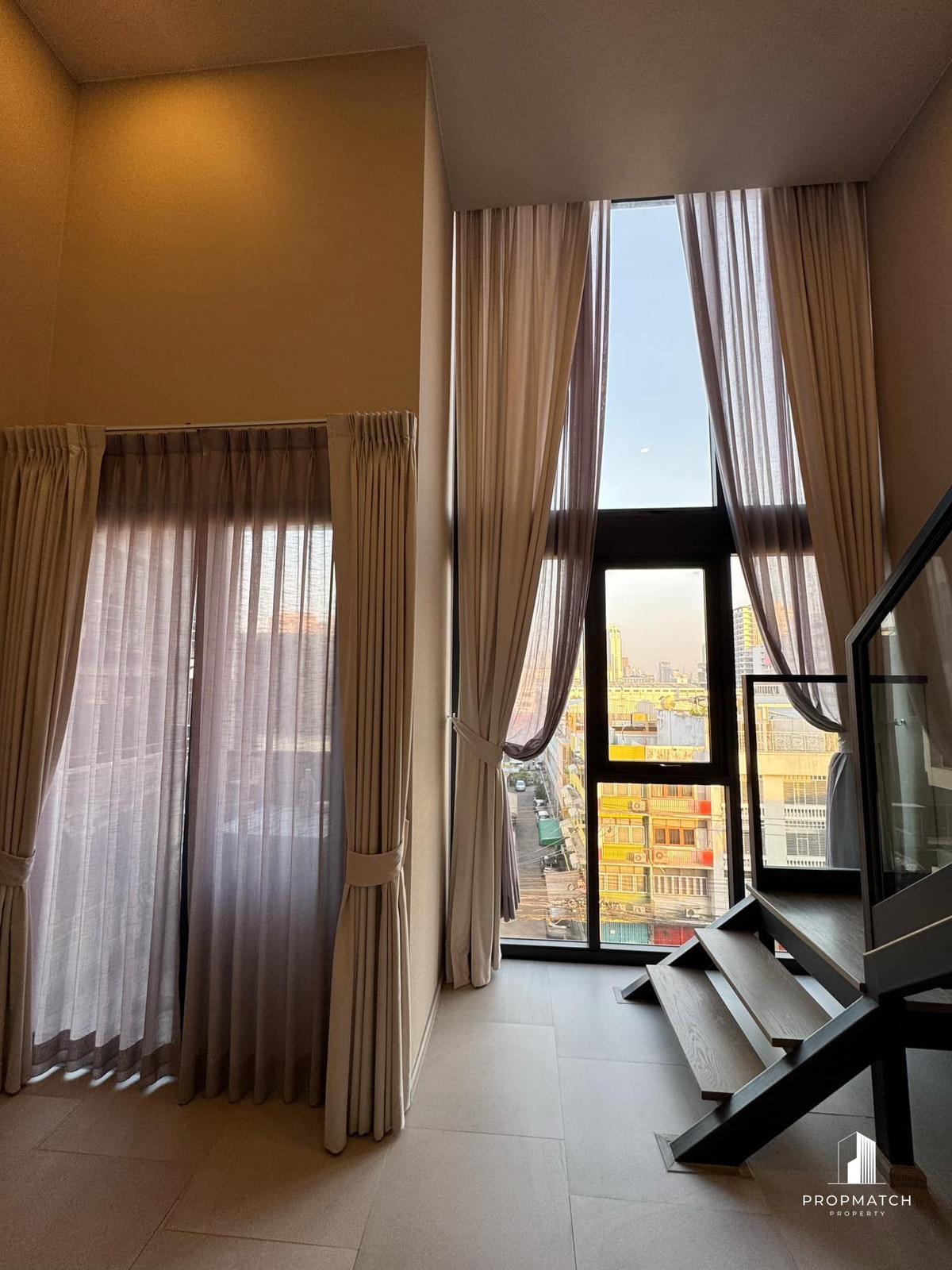 ขายคอนโดสยาม จุฬา สามย่าน : ⚡️Hot Deal⚡️ คอนโดติดบรรทัดทอง Cooper siam🔥  Duplex Type🔥 40 sqm 6,690,000 B 🔥ใกล้จุฬา สยาม 🔥สนใจติดต่อ พัตเตอร์ 0928895628  line : plustor_ss