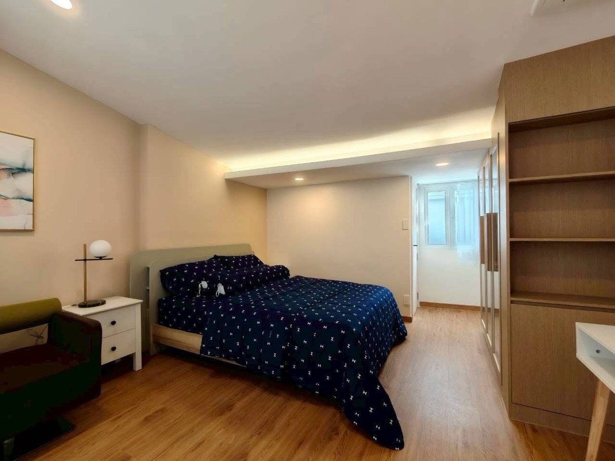 ให้เช่าทาวน์โฮมอ่อนนุช อุดมสุข : ให้เช่า townhouse khlongton nivet ทาวเฮ้าส์ หมู่บ้านคลองตันนิเวศน์ 
🛏️ 2 ห้องนอน 🛁 2 ห้องน้ำ ขนาด 24 ตรว. พื้นที่ใช้สอย 170 ตรม. ✨ ราคา 55,000 บาท 