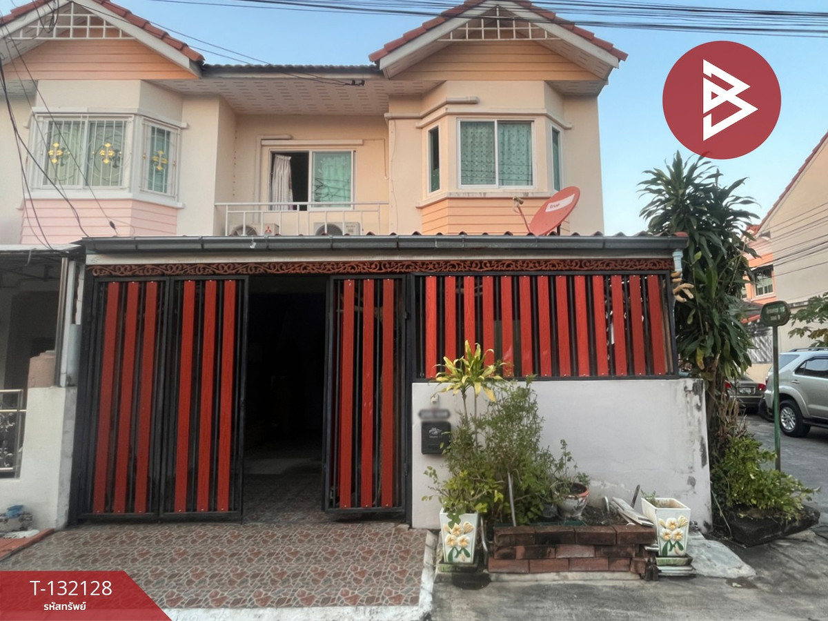For SaleTownhomeSamut Prakan,Samrong : Townhouse for sale Bhumjai Niwet Village 15, Suksawat, Phra Samut Chedi, Samut Prakan