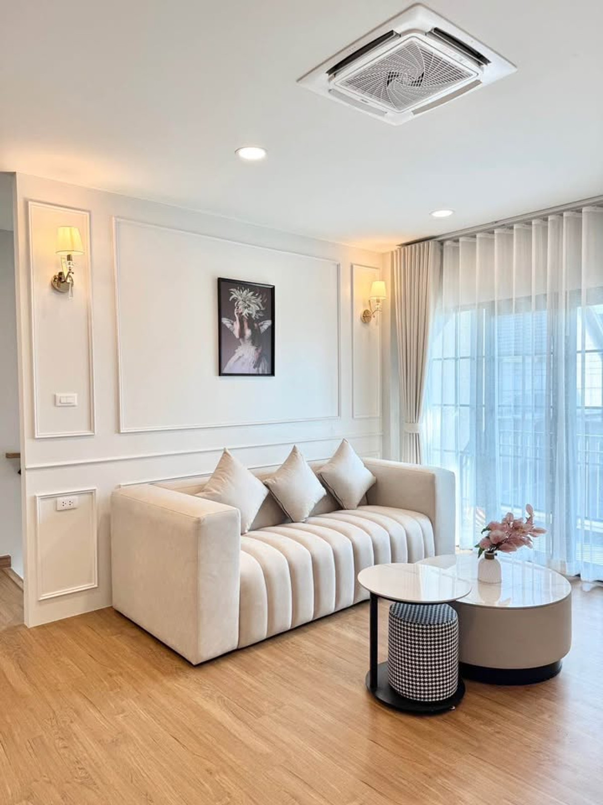 ขายบ้านบางนา แบริ่ง ลาซาล : เซนโทร บางนา เฟส 2 / 4 ห้องนอน (ขาย), Centro Bangna Phase 2 / 4 Bedrooms (FOR SALE) YOK021