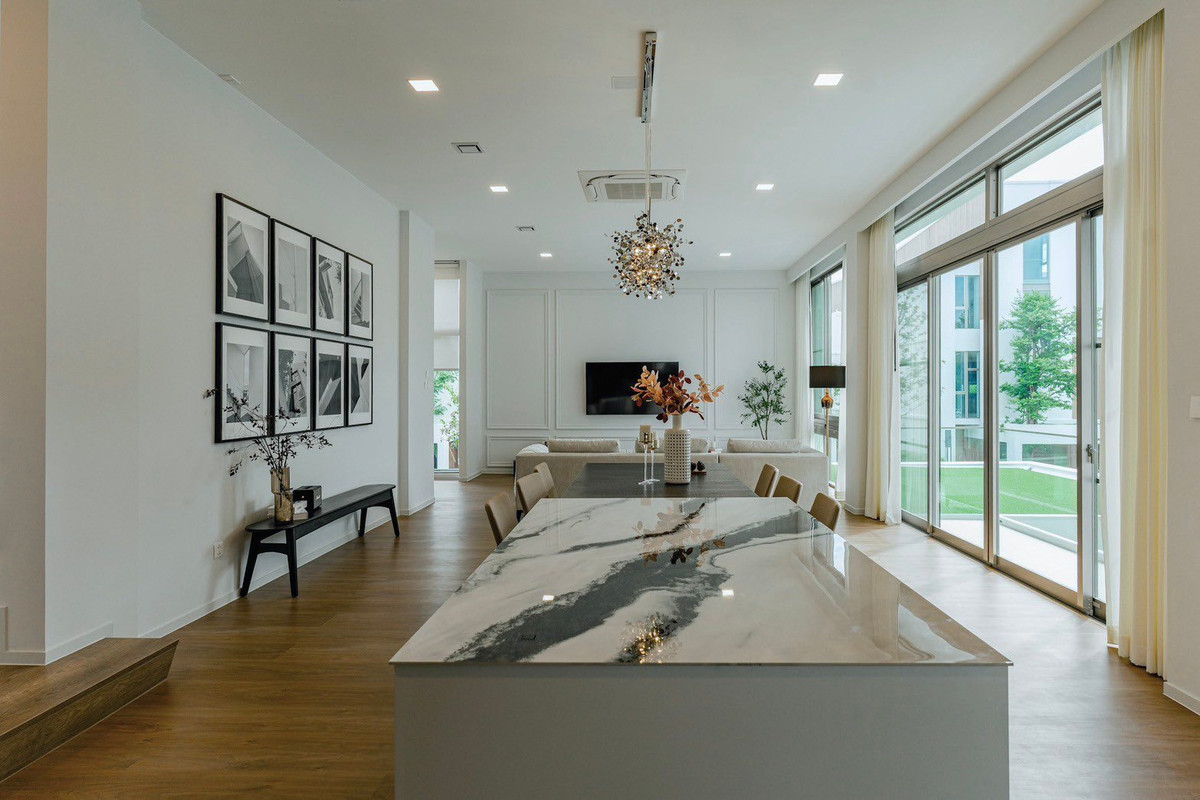 ขายบ้านพัฒนาการ ศรีนครินทร์ : วีเว่ พระราม 9 / 4 ห้องนอน (ขาย), VIVE Rama 9 / 4 Bedrooms (FOR SALE) BZD133