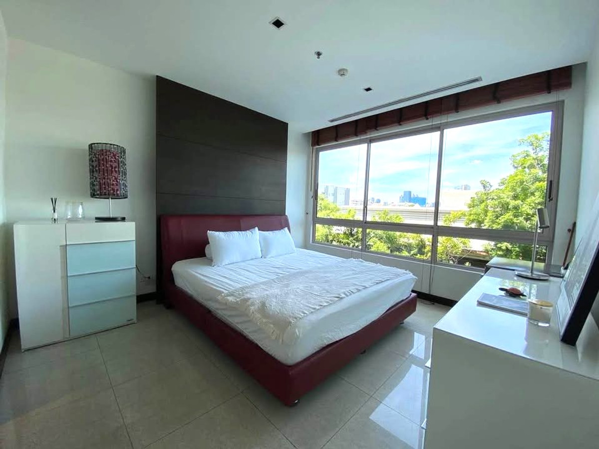 ขายคอนโดสาทร นราธิวาส : ขายคอนโด Lofts Yennakat ราคา 12,500,000 บาท [NCs260127]
