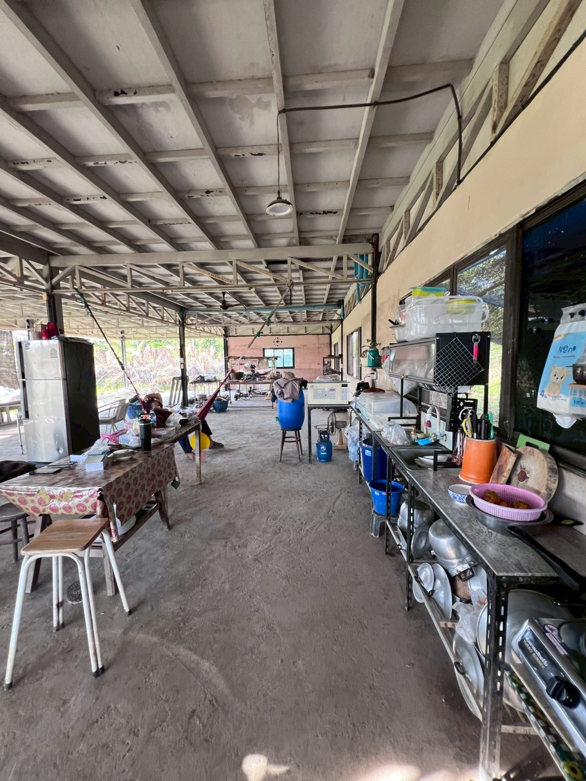 For SaleHouseSing Buri : 95546 - 2-story garden house for sale with land, 4 rai 3 ngan 5 sq m., Phrom Buri District, Sing Buri Province, next to Highway 309.