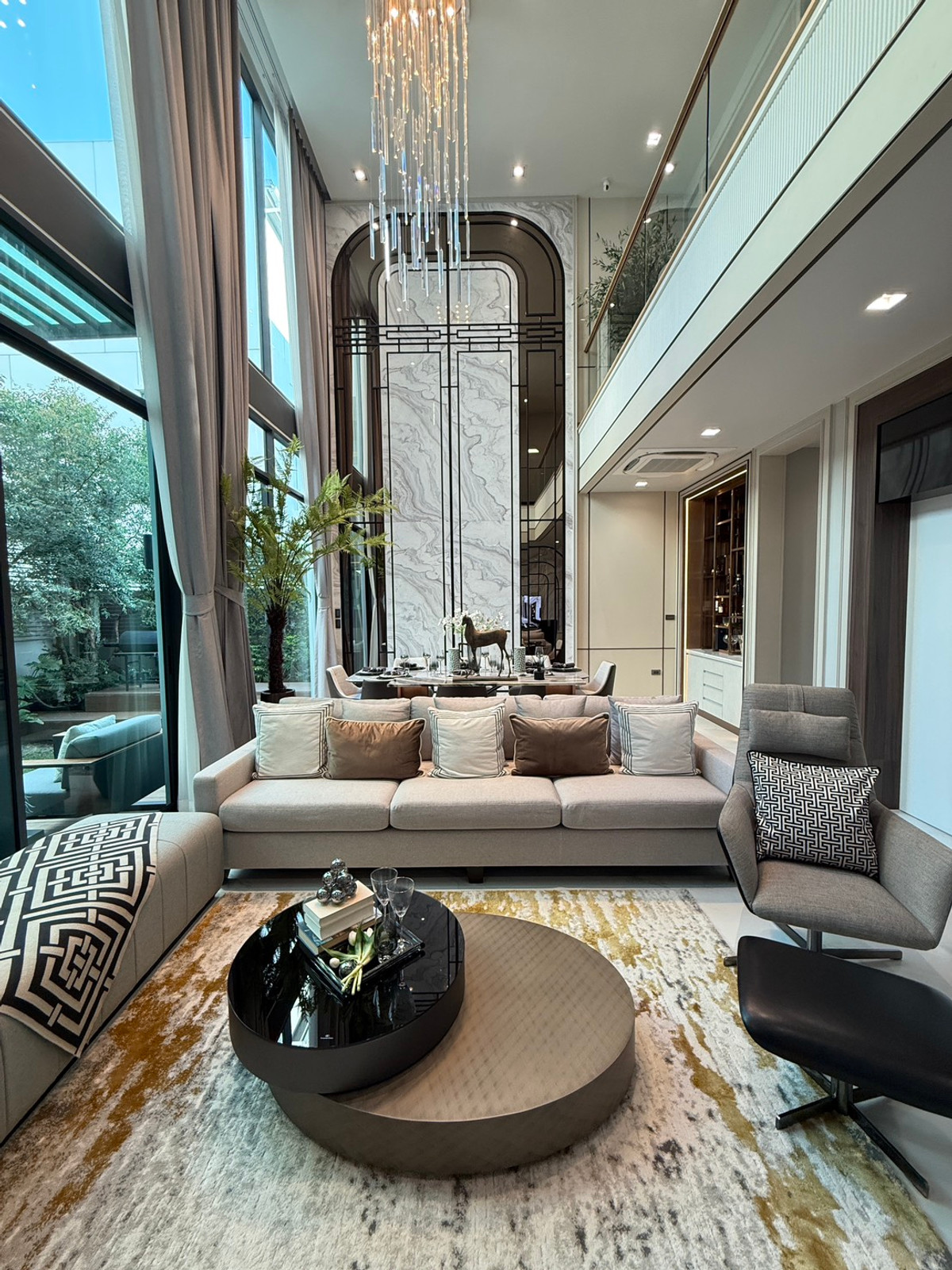 ขายบ้านลาดกระบัง สุวรรณภูมิ : THE ONE Signature Bangna–Rama 9 Venti บ้านเดี่ยว 3 ชั้น พื้นที่กว้าง ในทำเลบางนา–พระราม 9 Please call: 082-894-4624