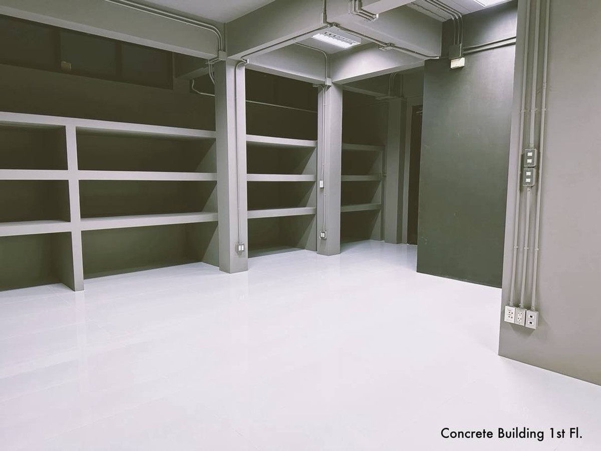 ให้เช่าร้านค้า/ตลาดนัดรัชดา ห้วยขวาง : เช่า อาคาร ทำธุรกิจ 1,200 ตารางเมตร @ รัชดาภิเษก 32 - ลาดพร้าว ที่จอดรถ 10 - 15 คัน เหมาะ สตูดิโอ โปรดักชัน คลินิก เวลเนส ศูนย์สุขภาพ บริษัทข้ามชาติ และ HQ Company