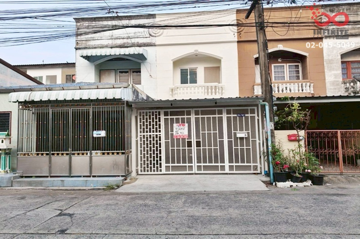 For SaleTownhomeMin Buri, Romklao : Townhome for sale, Preecha Village 10, Ramkhamhaeng 188, near the BTS, 16 sq m., 2 floors, very beautiful.