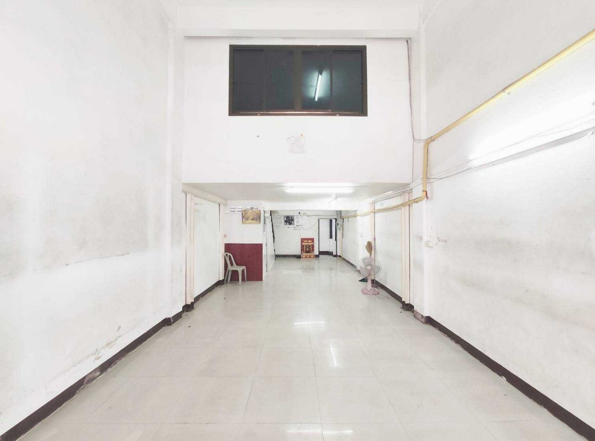 For SaleShop HouseBang kae, Phetkasem : Building for sale, commercial building, 3 and a half floors, Soi Phetkasem 48, Intersection 45, area 16 sq m, to fill the area of ​​Bangkok, Phasi Charoen.