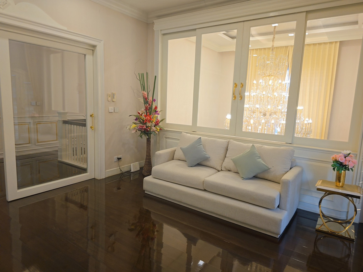 ขายบ้านบางนา แบริ่ง ลาซาล : นาราสิริ บางนา / 4 ห้องนอน (ขาย), Narasiri Bangna / 4 Bedrooms (FOR SALE) YOK003