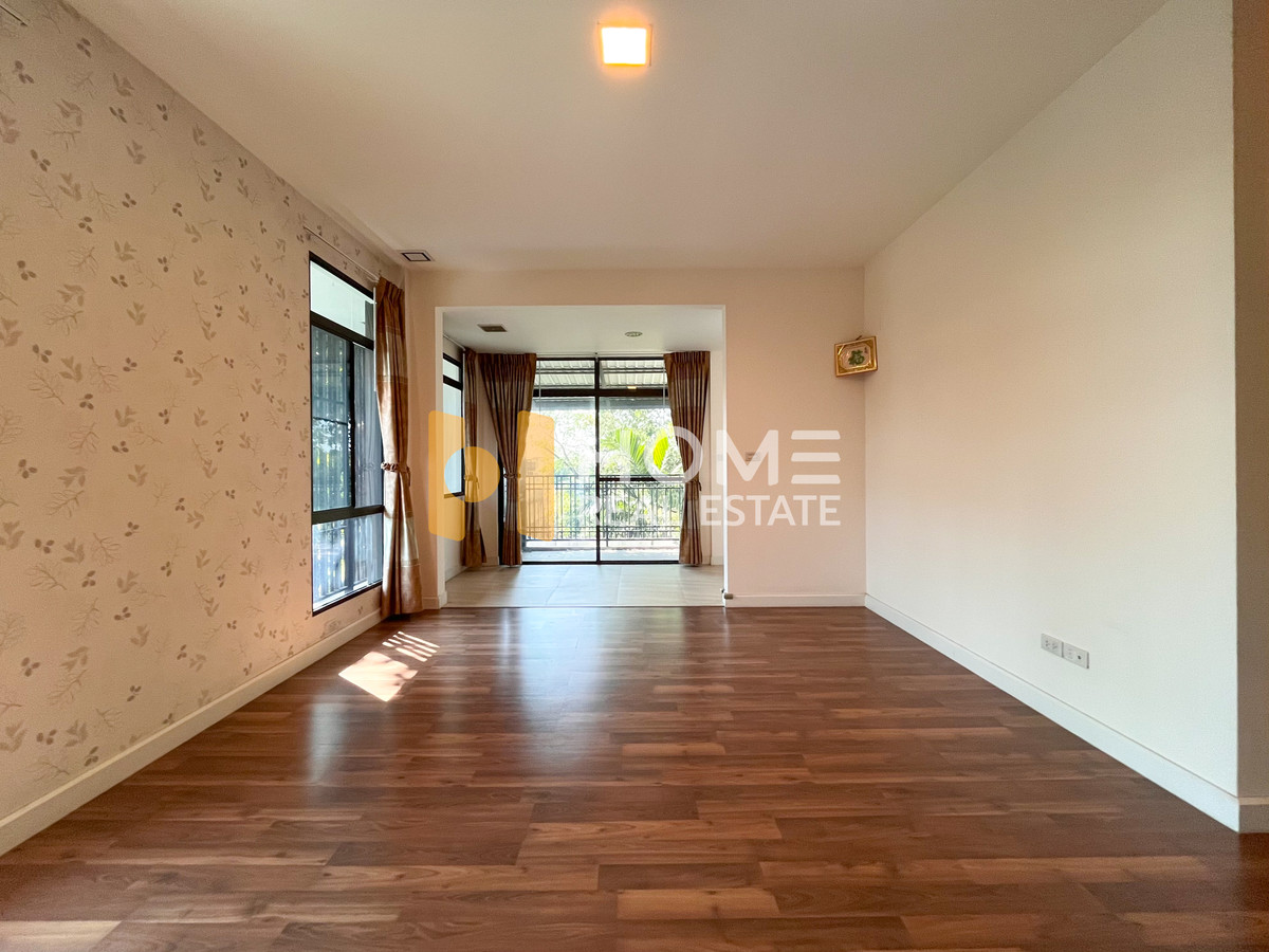 ขายบ้านลาดกระบัง สุวรรณภูมิ : มัณฑนา อ่อนนุช - วงแหวน 4 / 6 ห้องนอน (ขาย), Manthana Onnut - Wongwan 4 / 6 Bedrooms (FOR SALE) POON136